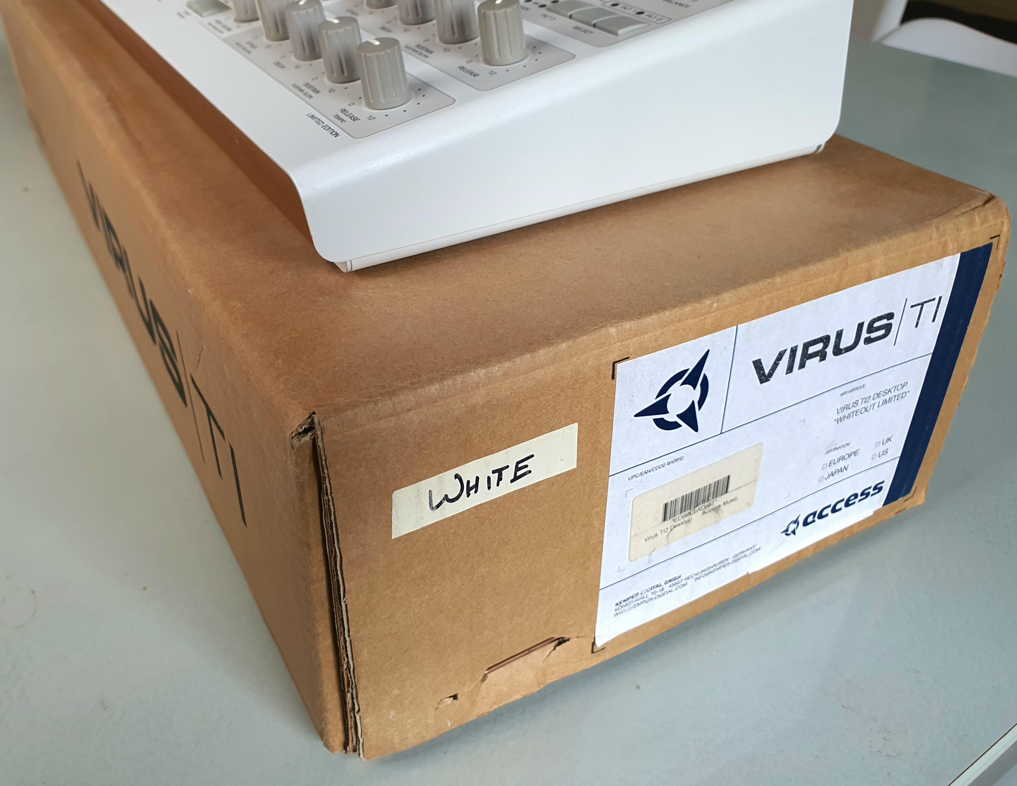 Access Music Virus TI2 Desktop (75485)