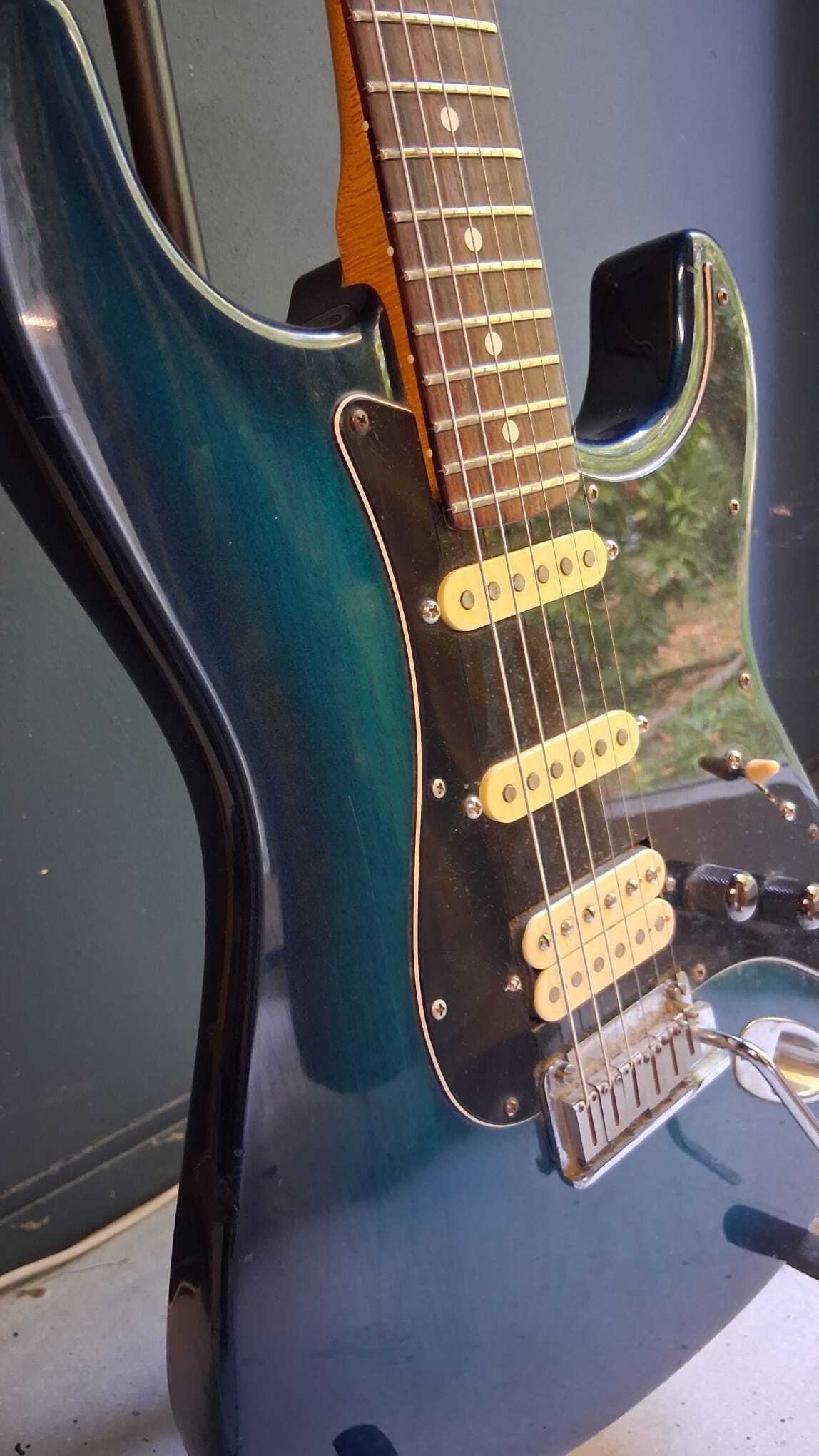 Fender Stratocaster 1991 - USA Plus Deluxe - micros Bare Knuckles