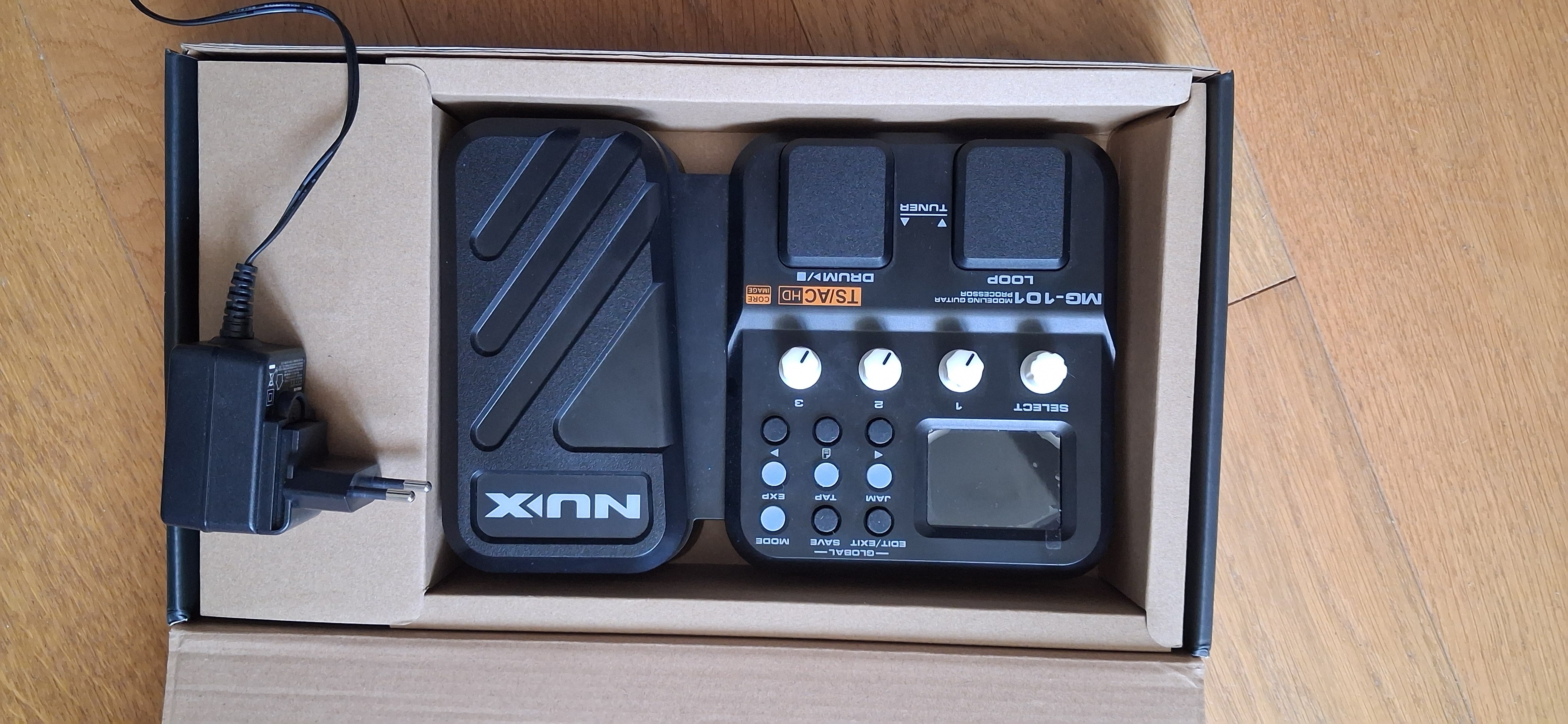 Vends multi-effet Nux MG-101