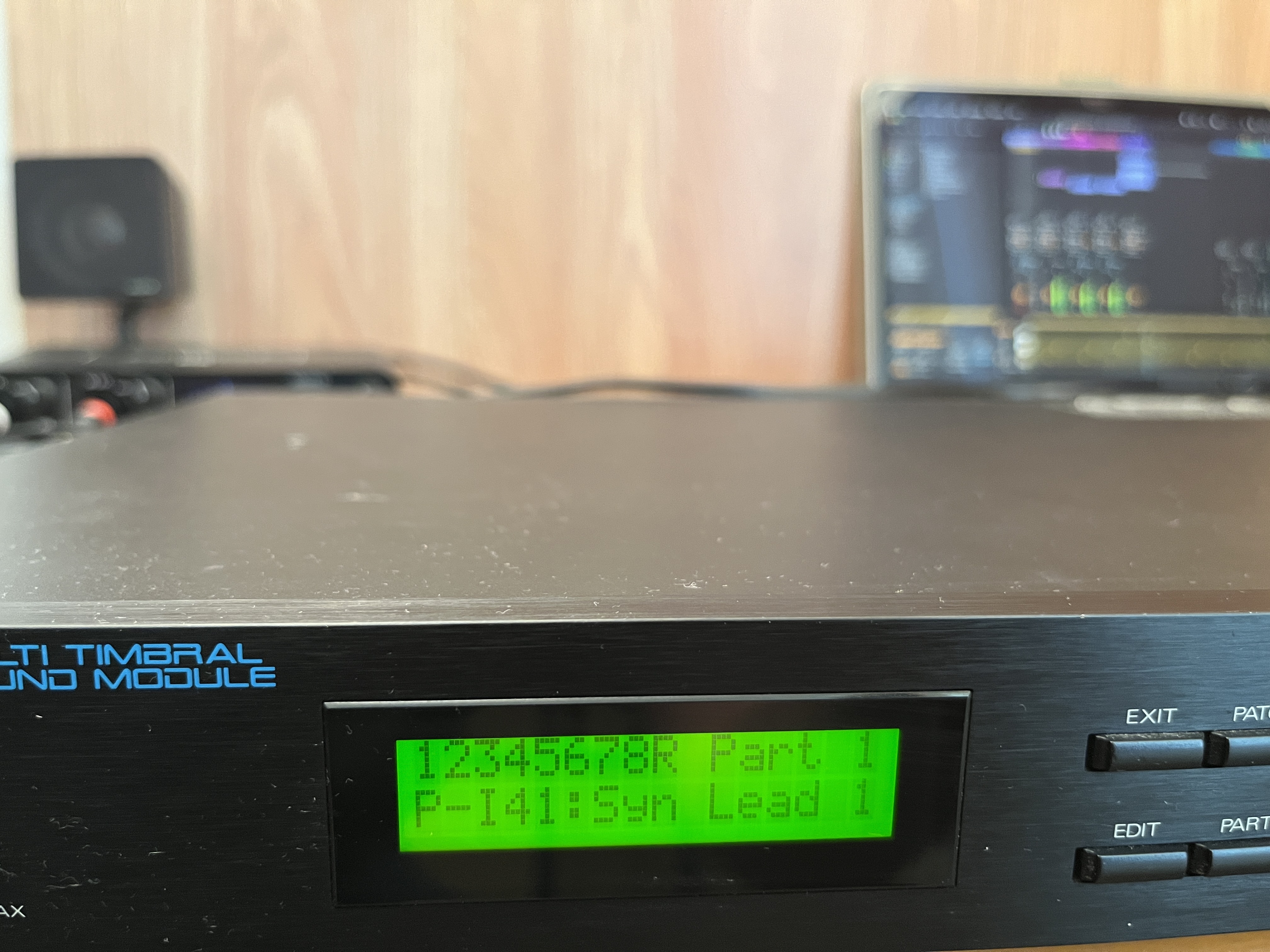 Roland D-110 (45969)