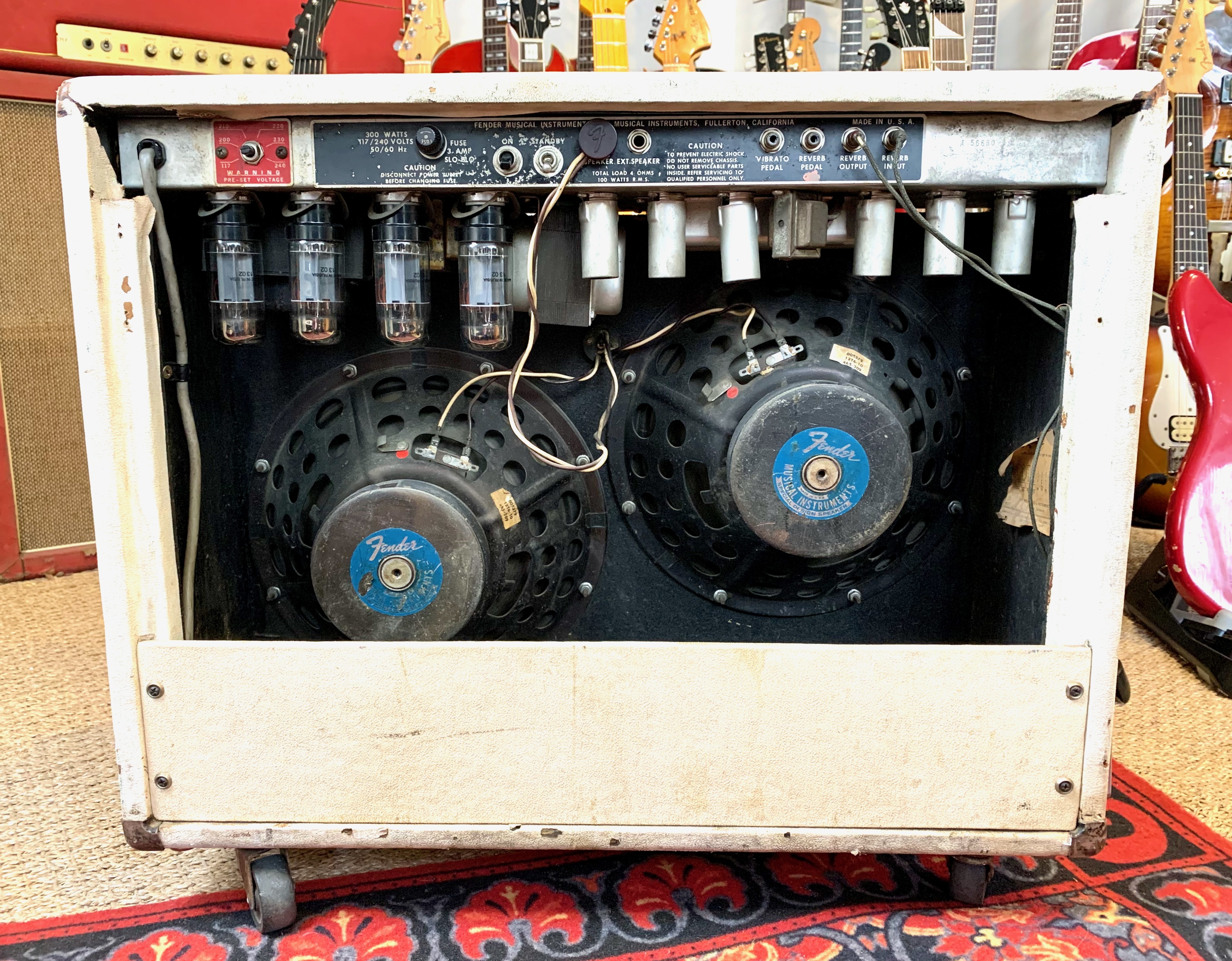 Fender Twin Reverb "Silverface" (1968-1982) (82696)