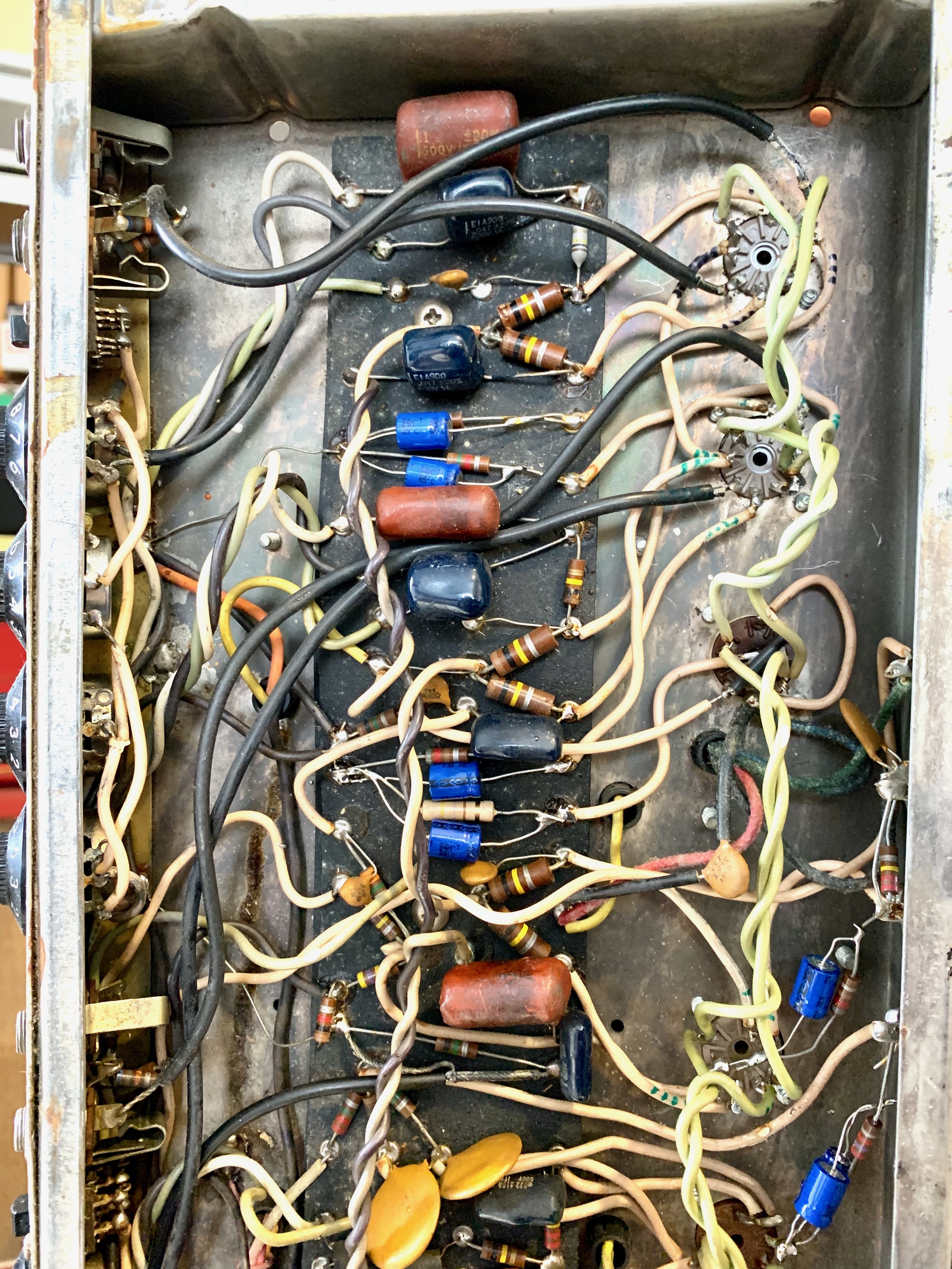 Fender Twin Reverb "Silverface" (1968-1982) (79588)