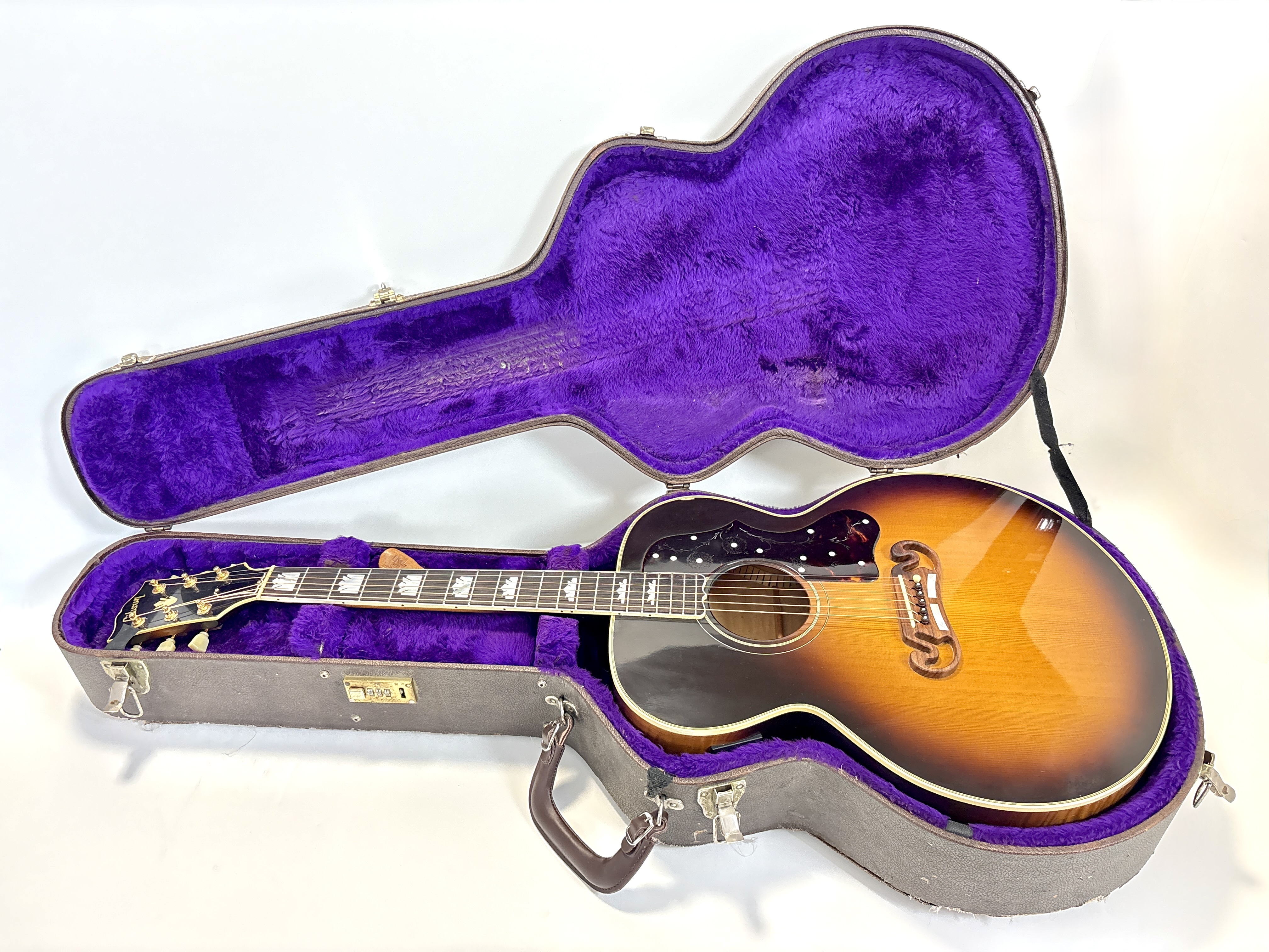 Gibson J-200 Standard (98868)