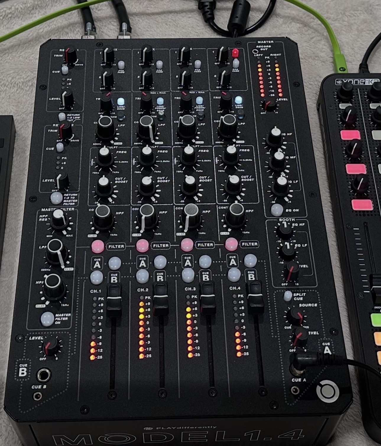 Vends model 1.4 état neuf 