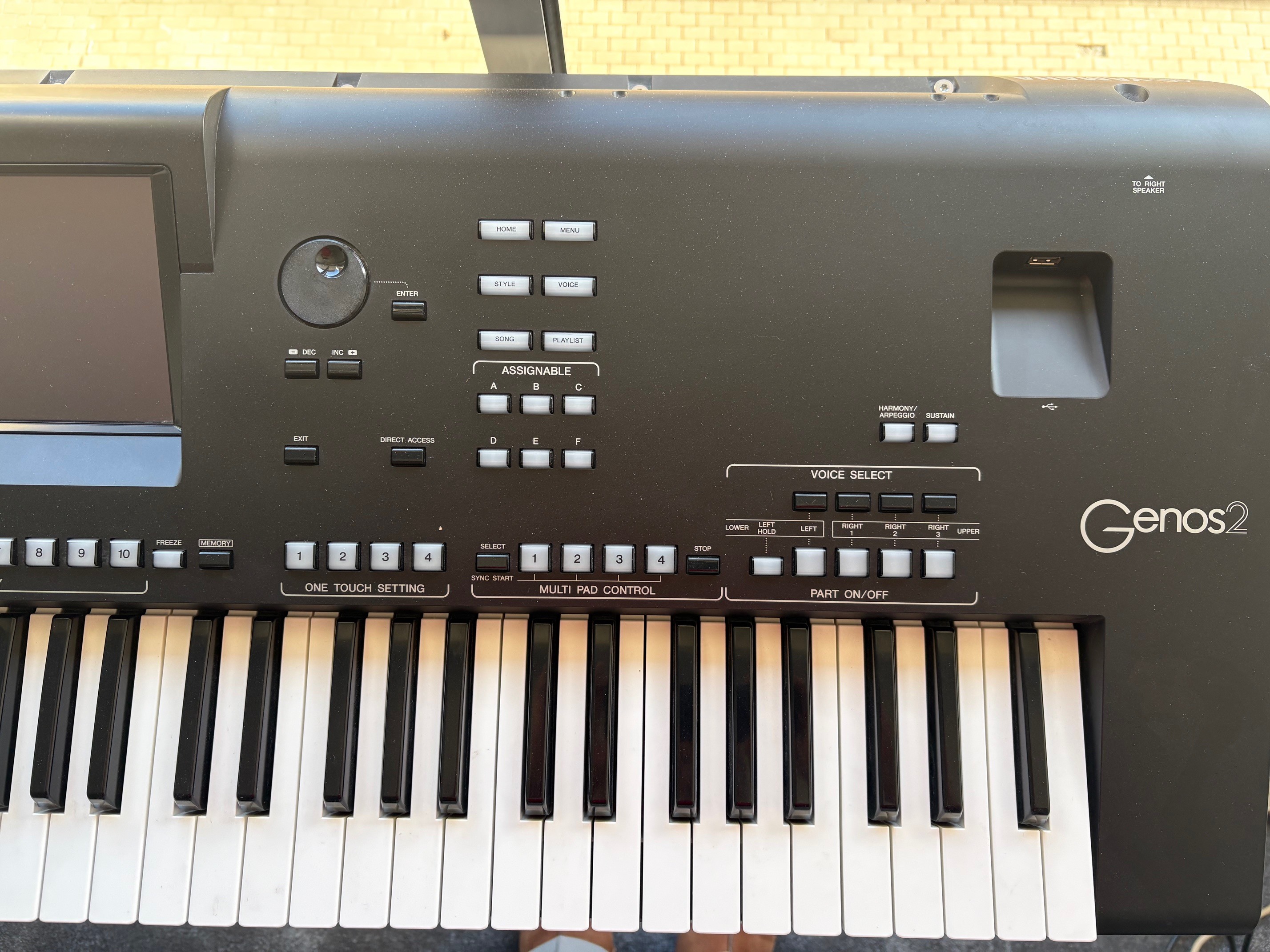 vends Synthétiseur Yamaha Genos 2