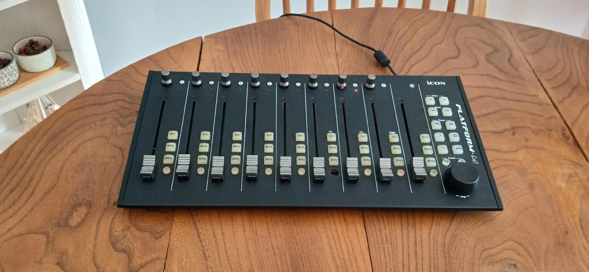 Vends Controller MIDI Platform M - Comme Neuf