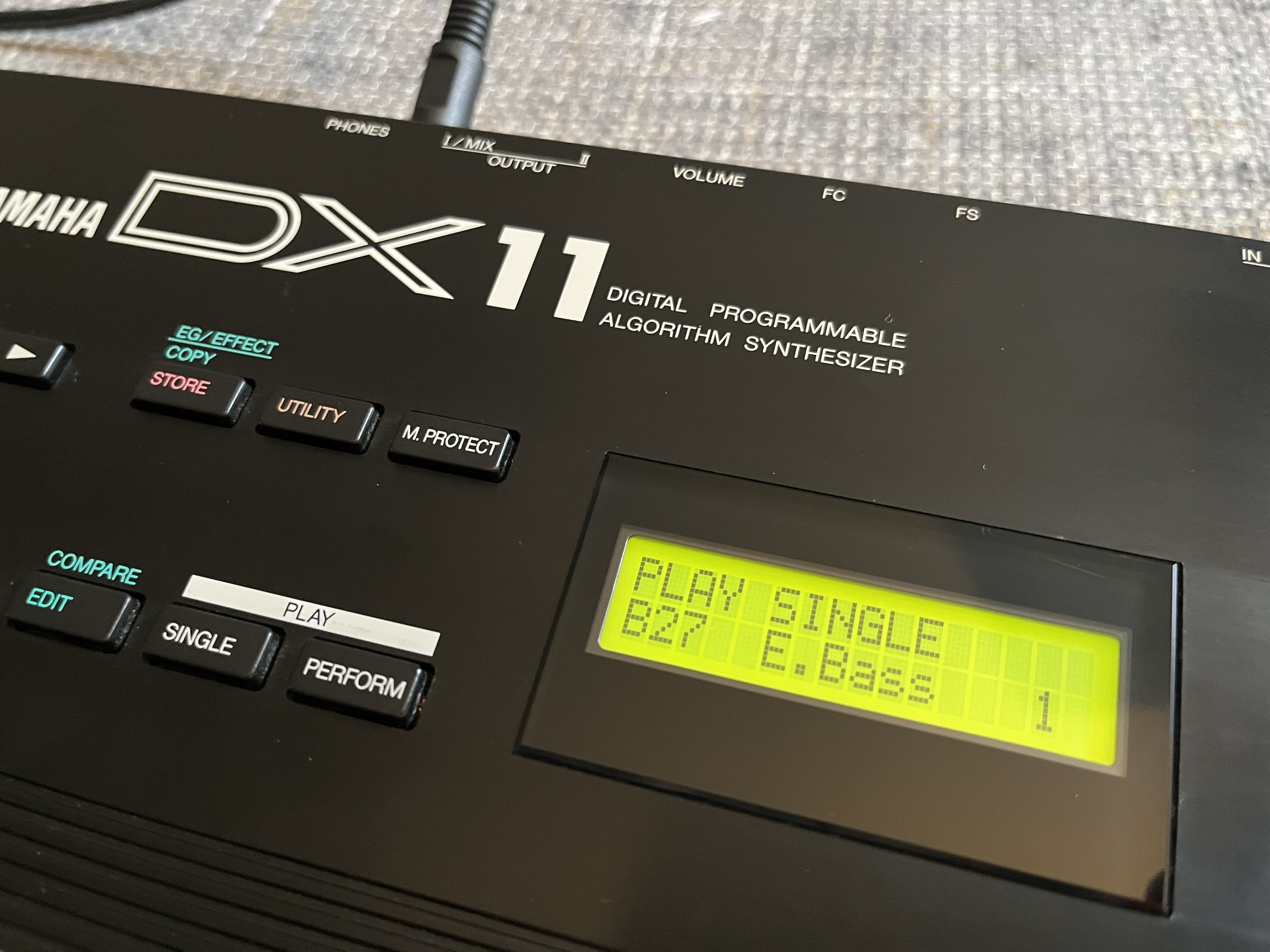 Yamaha DX11 (71641)