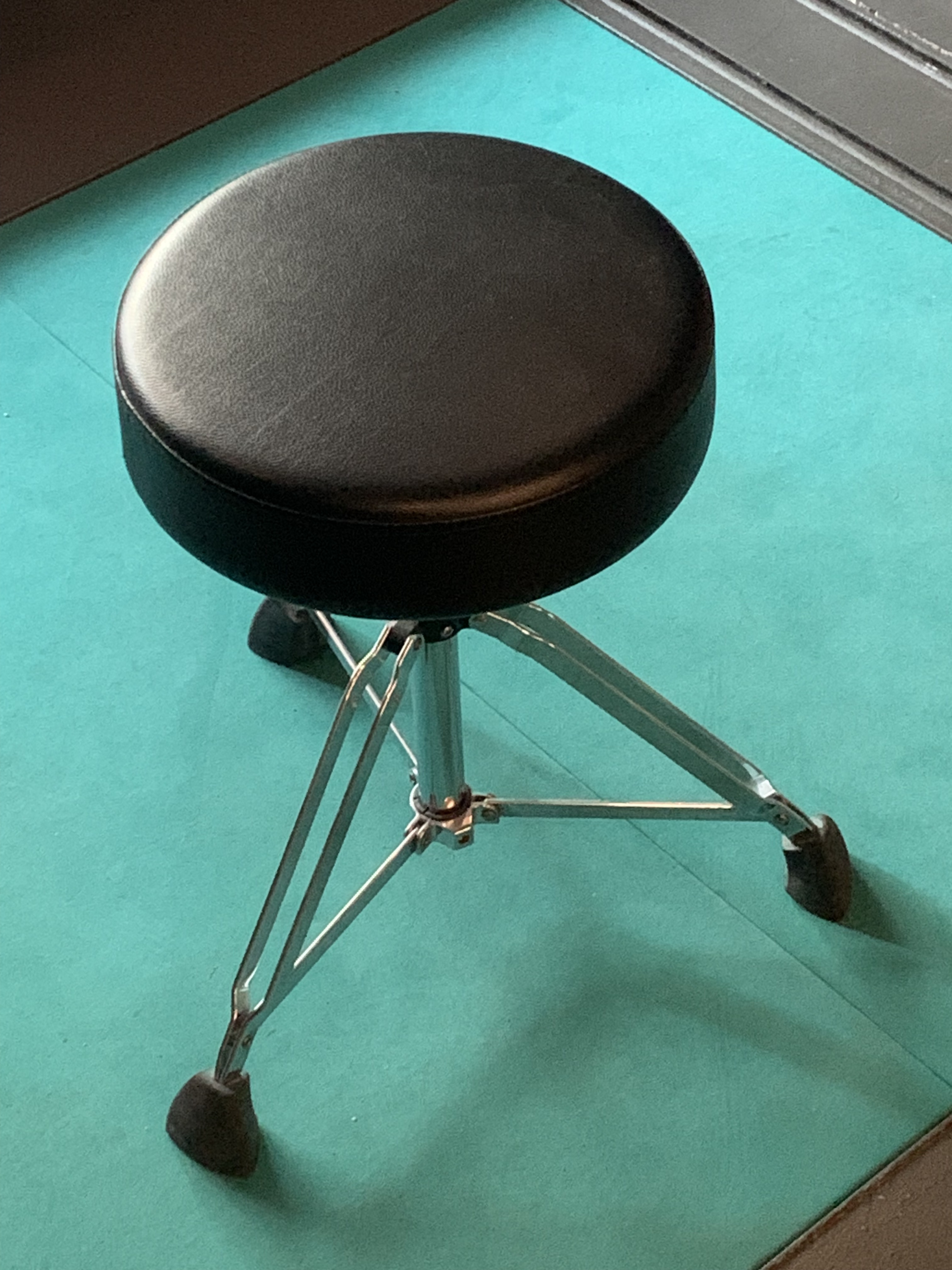 Millenium Drum Throne Round