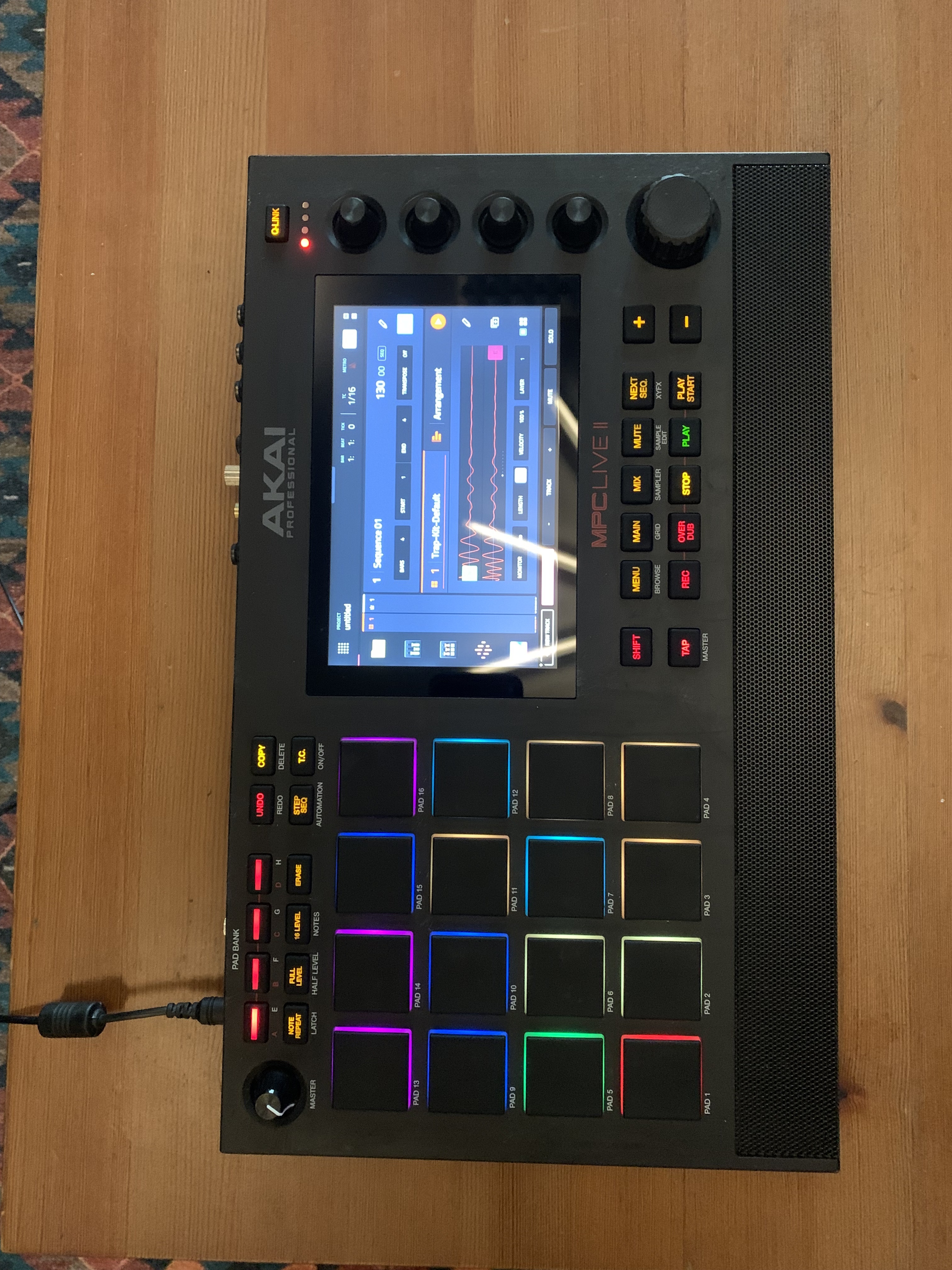 Akai Professional MPC Live II (56285)