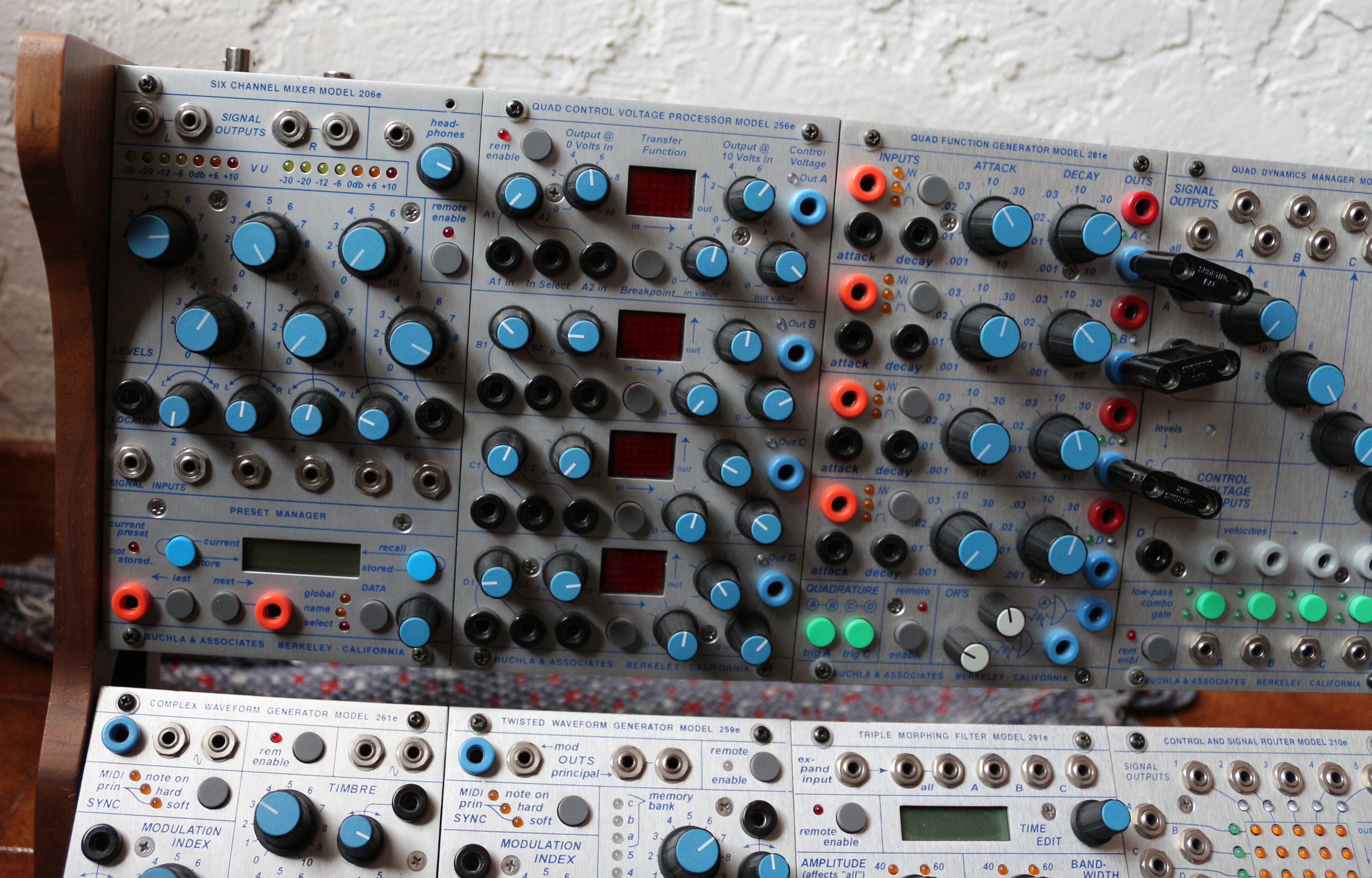 03 - Buchla 200e