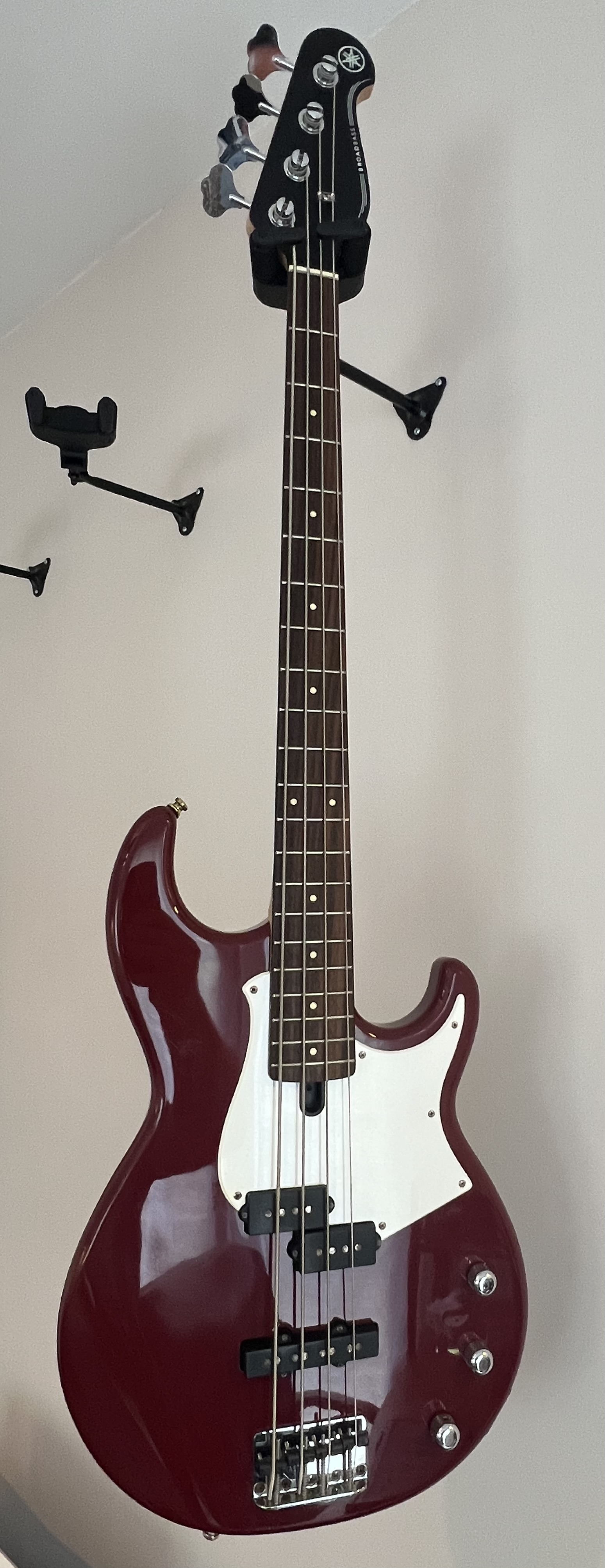 Basse Yamaha BB234