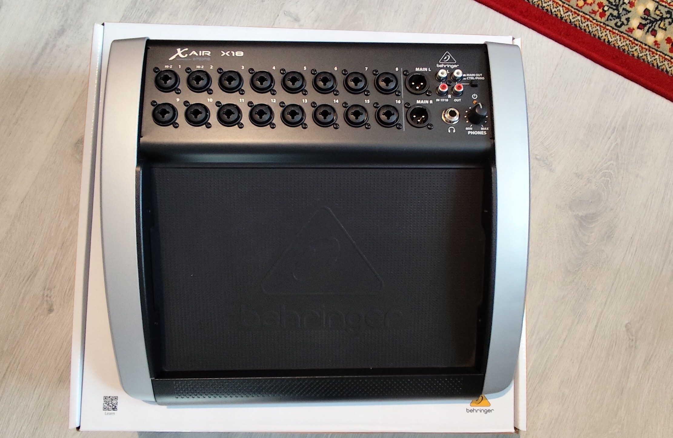 Behringer X18 (86438)