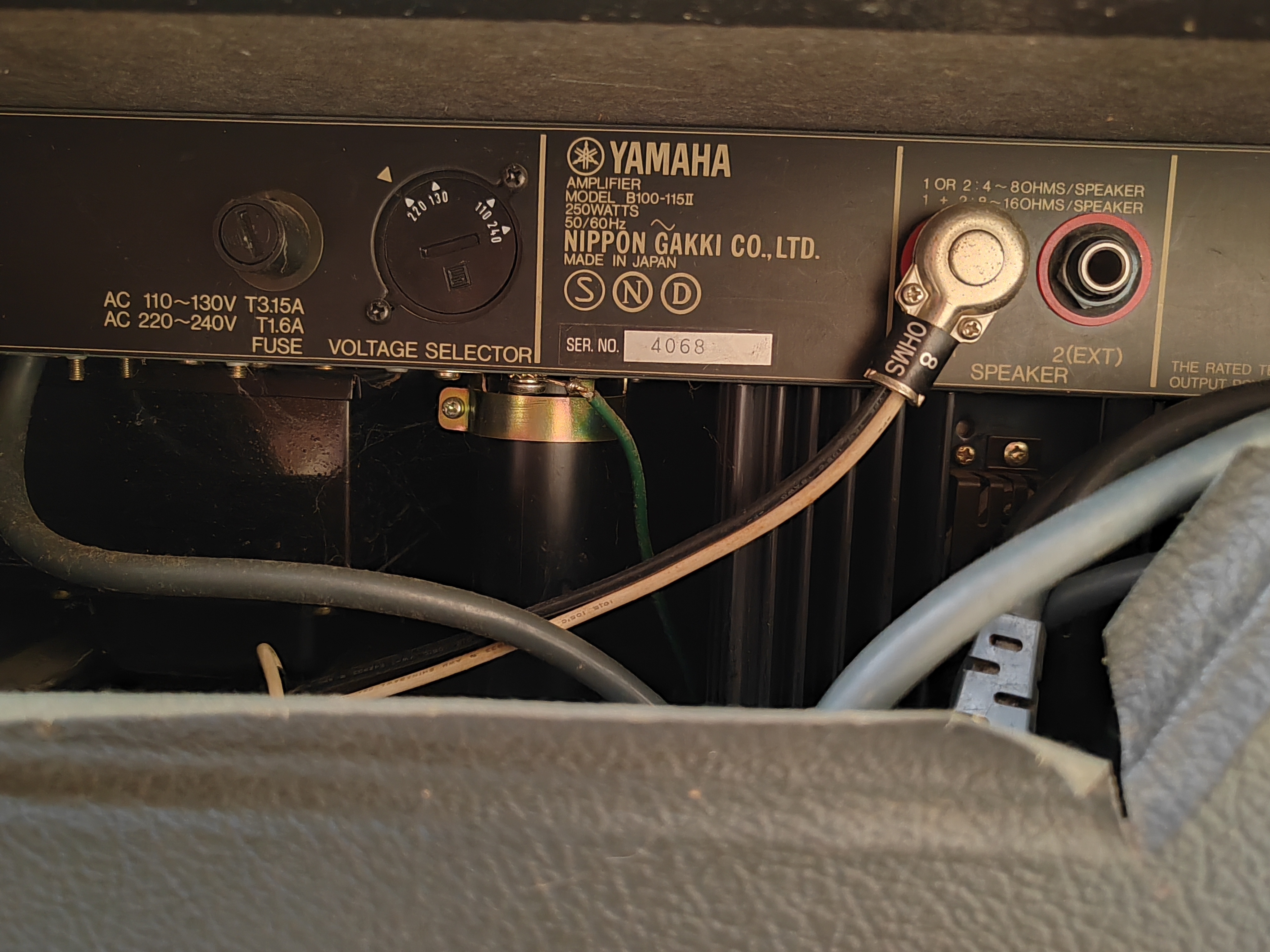 Yamaha B100-115 II 02
