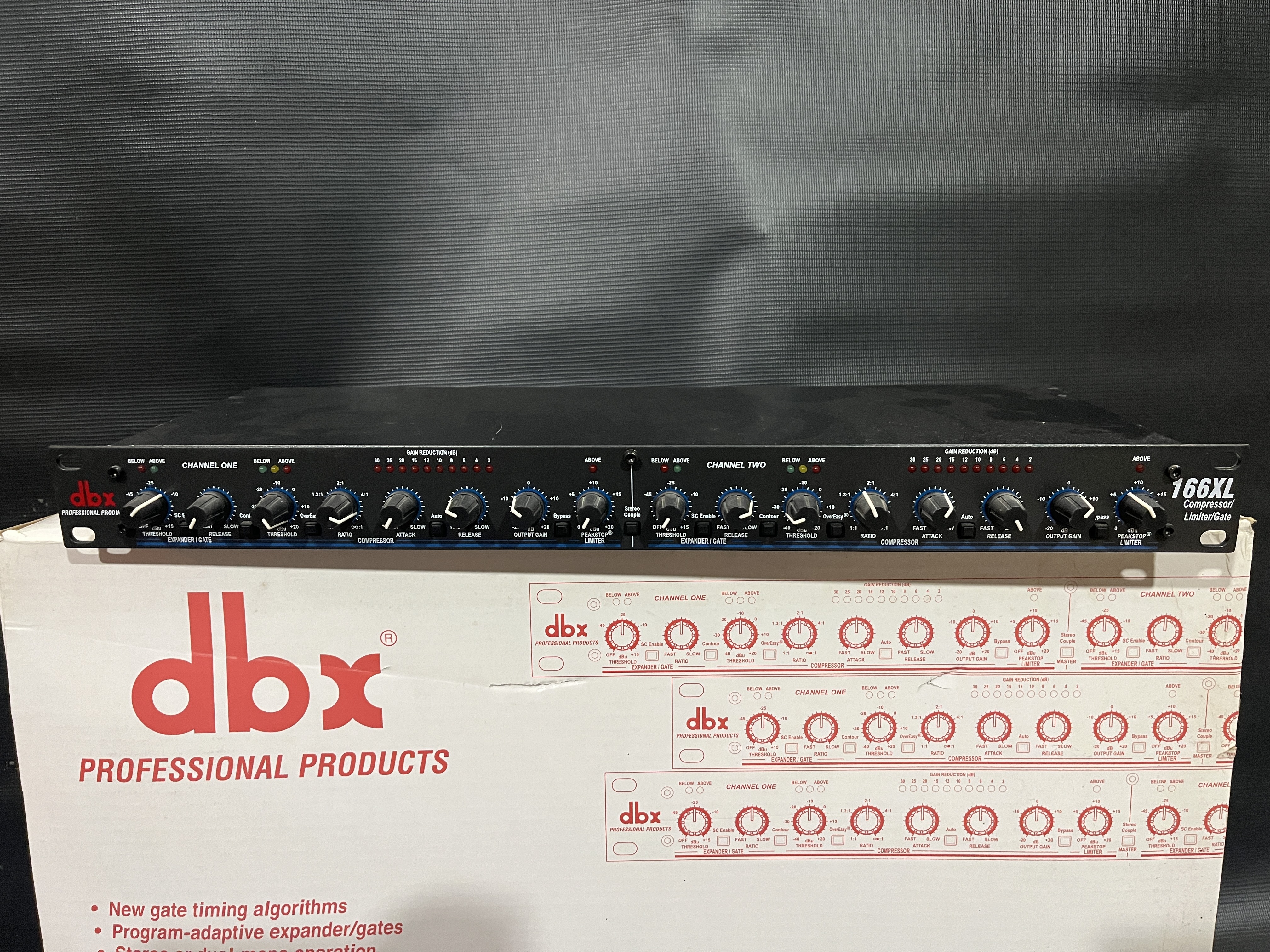 dbx 166XL (62974)