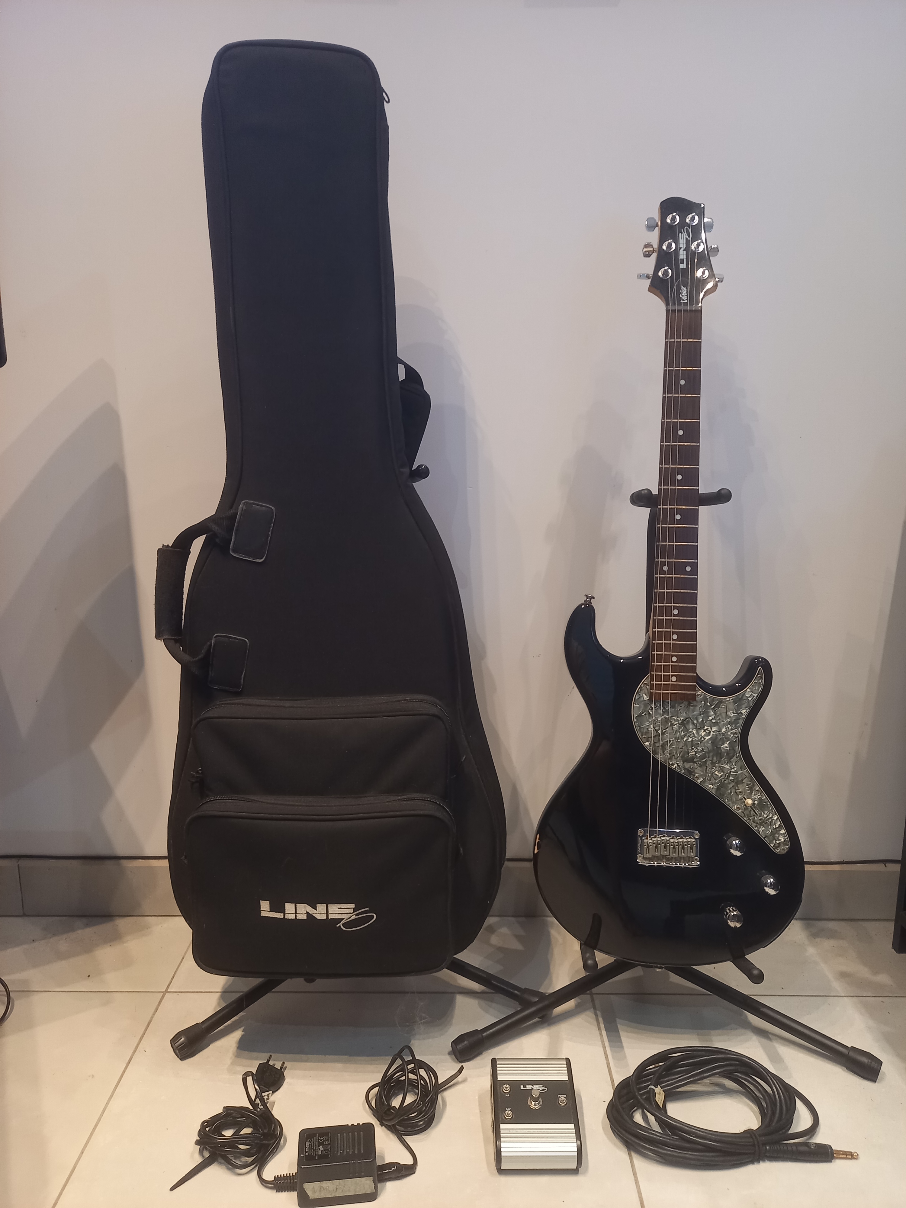 Vends guitare électrique à modélisation Line6 Variax 500
