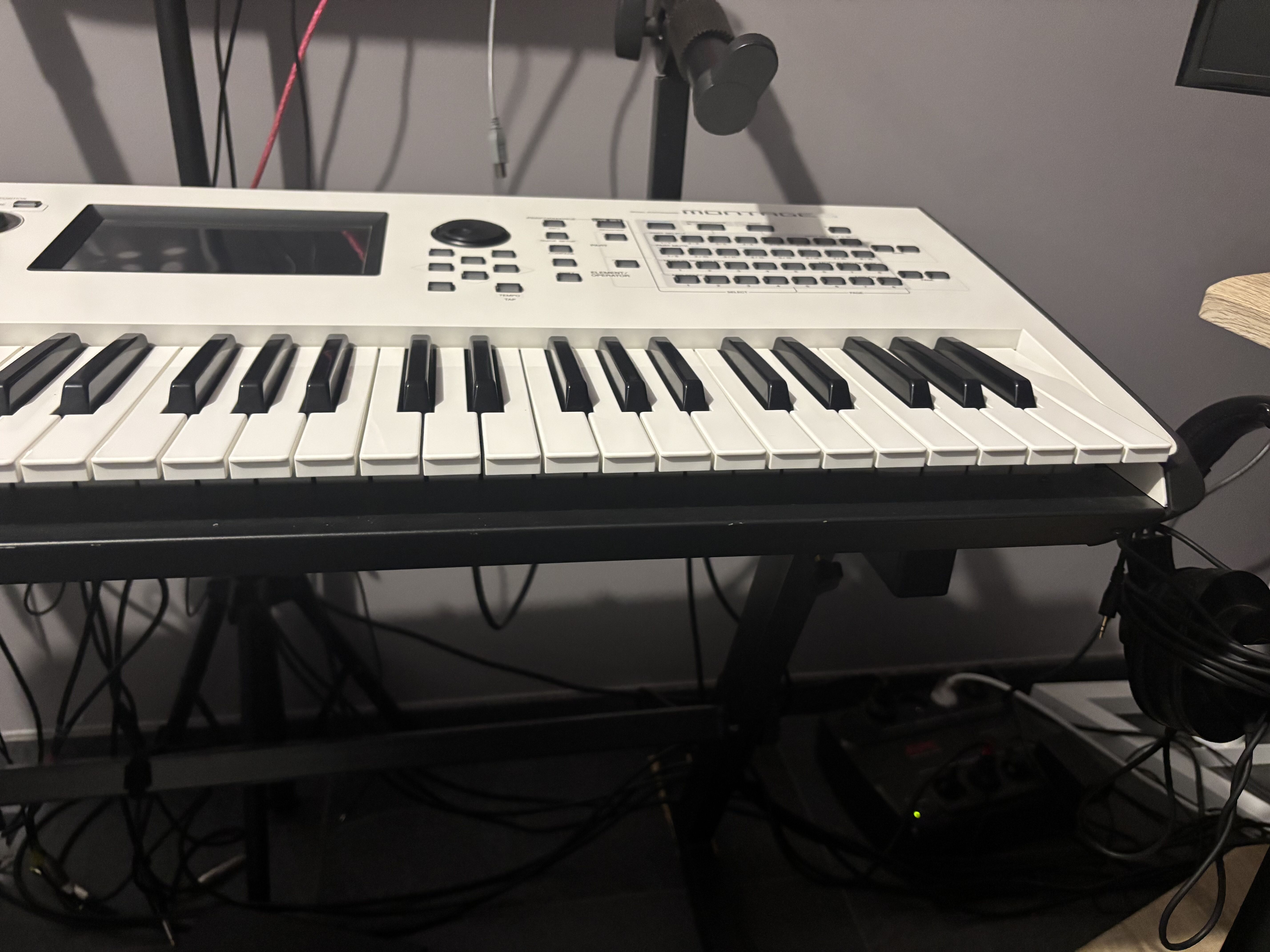 Yamaha Montage 6 (57145)