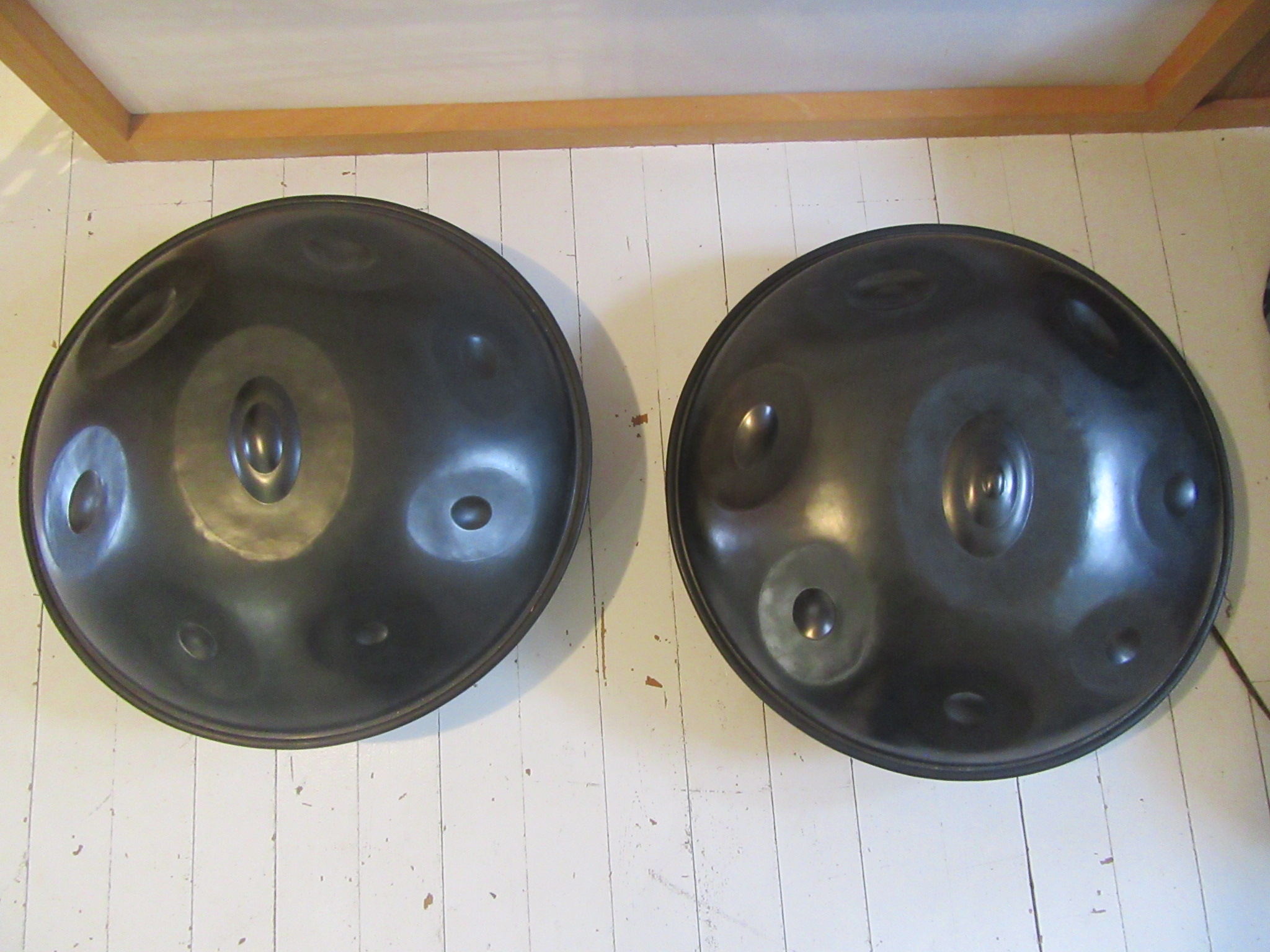 ? 2 Premium Saraz Handpans – E Major (2017) & C# Minor (2019) – perfectly tuned and harmonized for duo playing