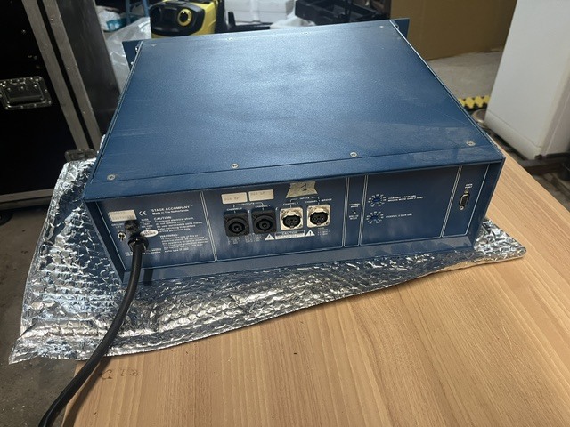 ampli derrière