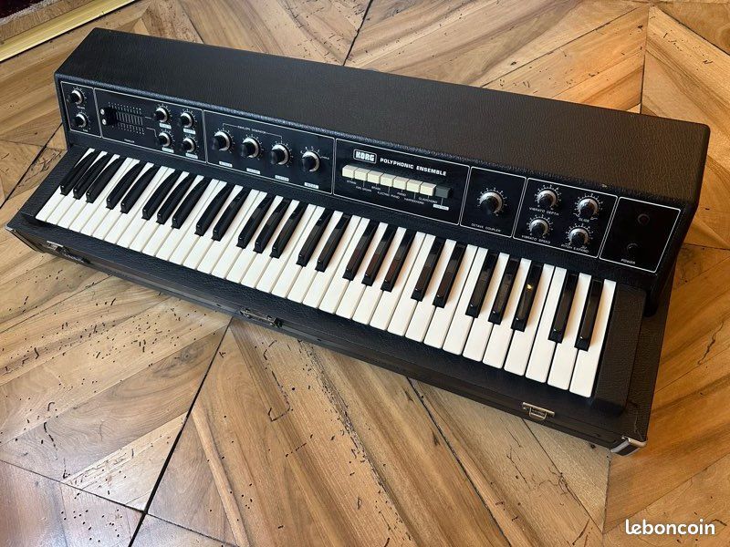 Korg Pe-1000 (17941)