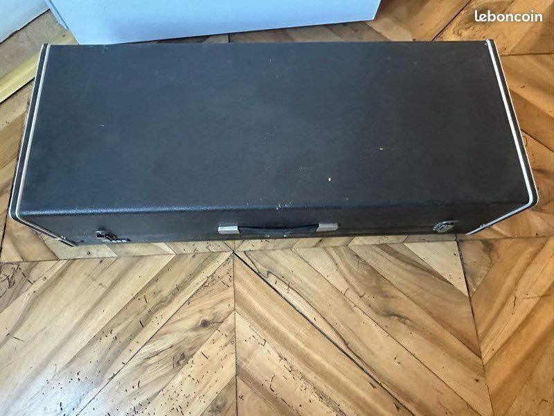 Korg Pe-1000 (45879)