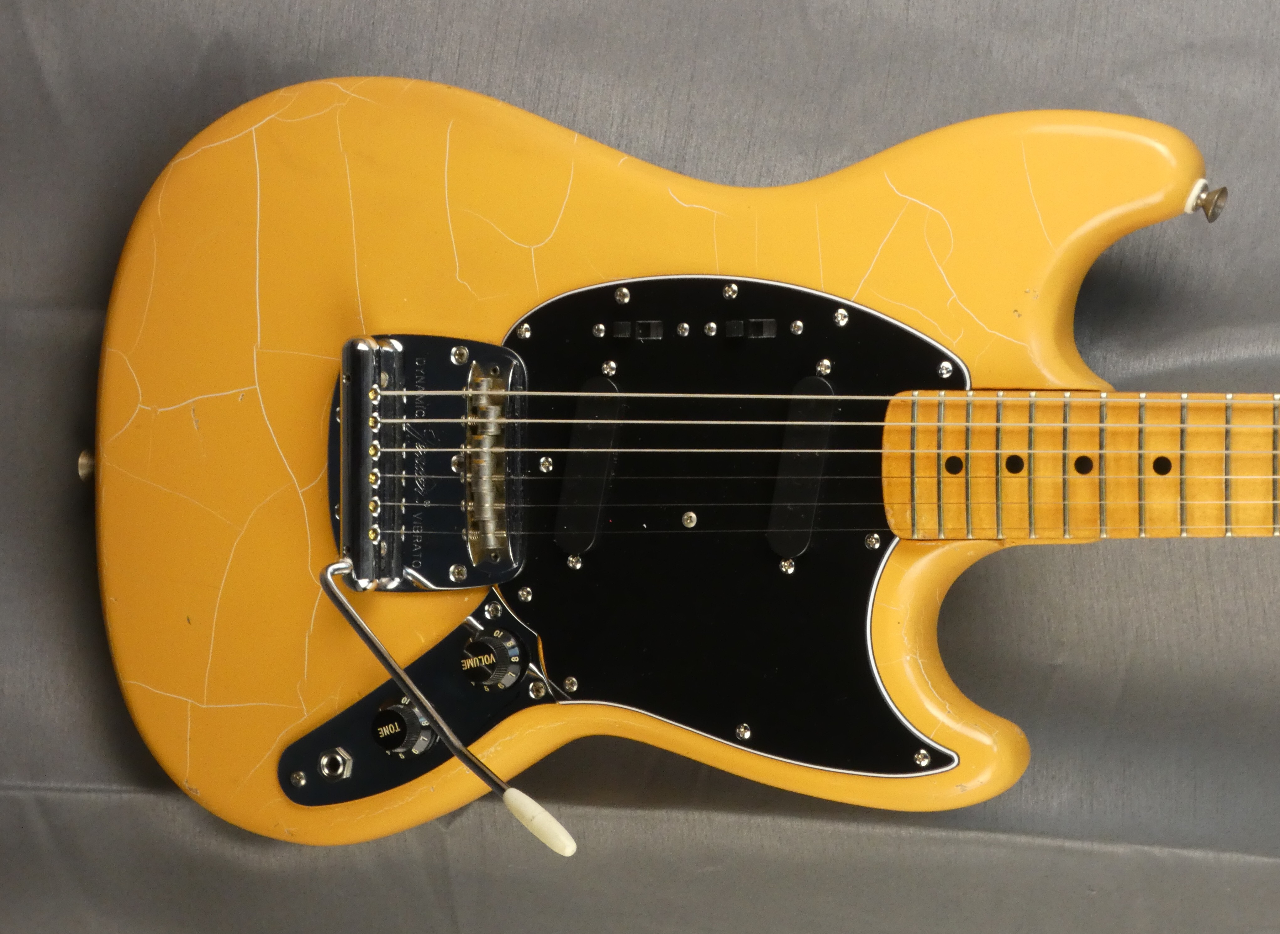 fender mustang MG 1977 usa import (13)