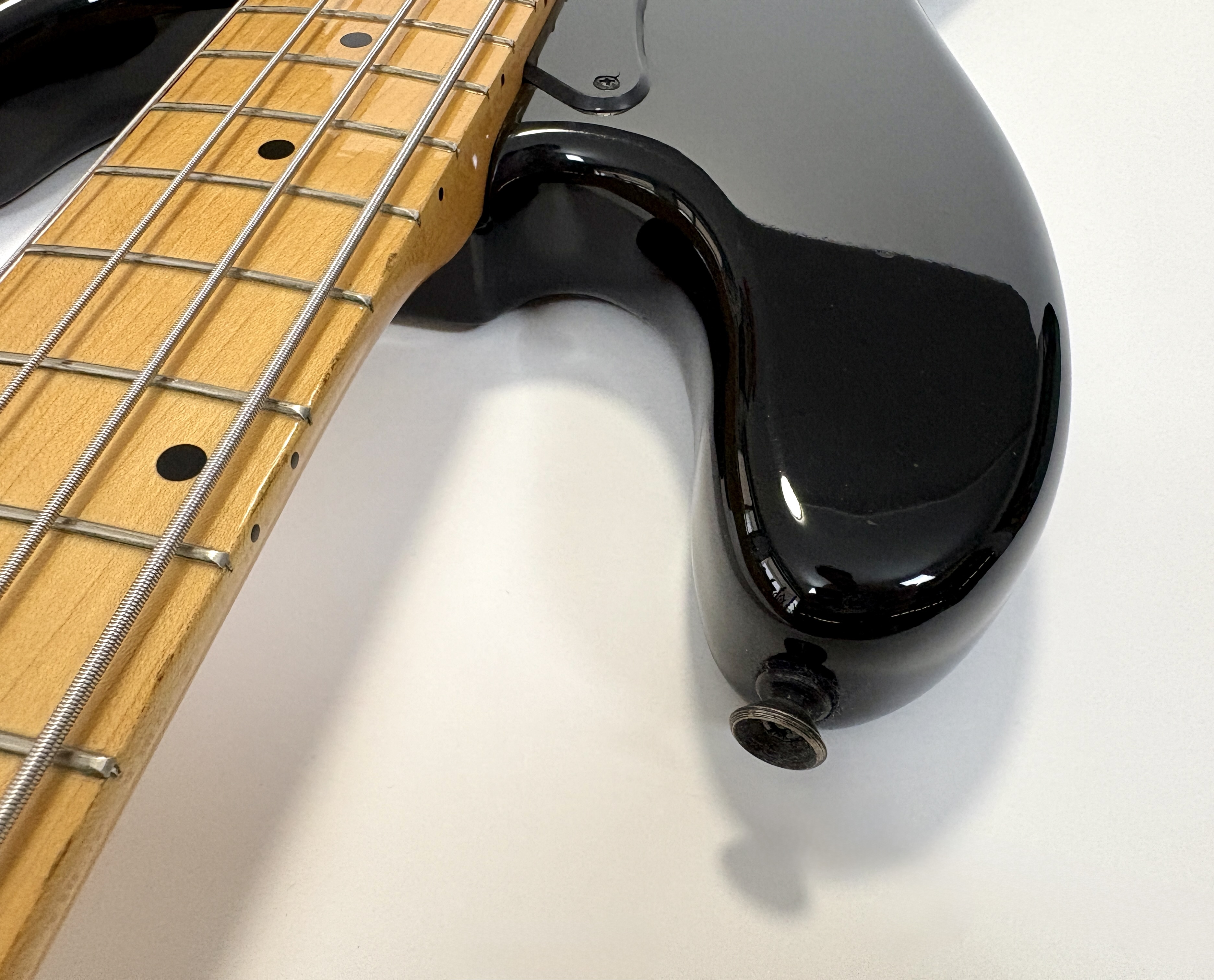 Fender Roger Waters Precision Bass (29957)