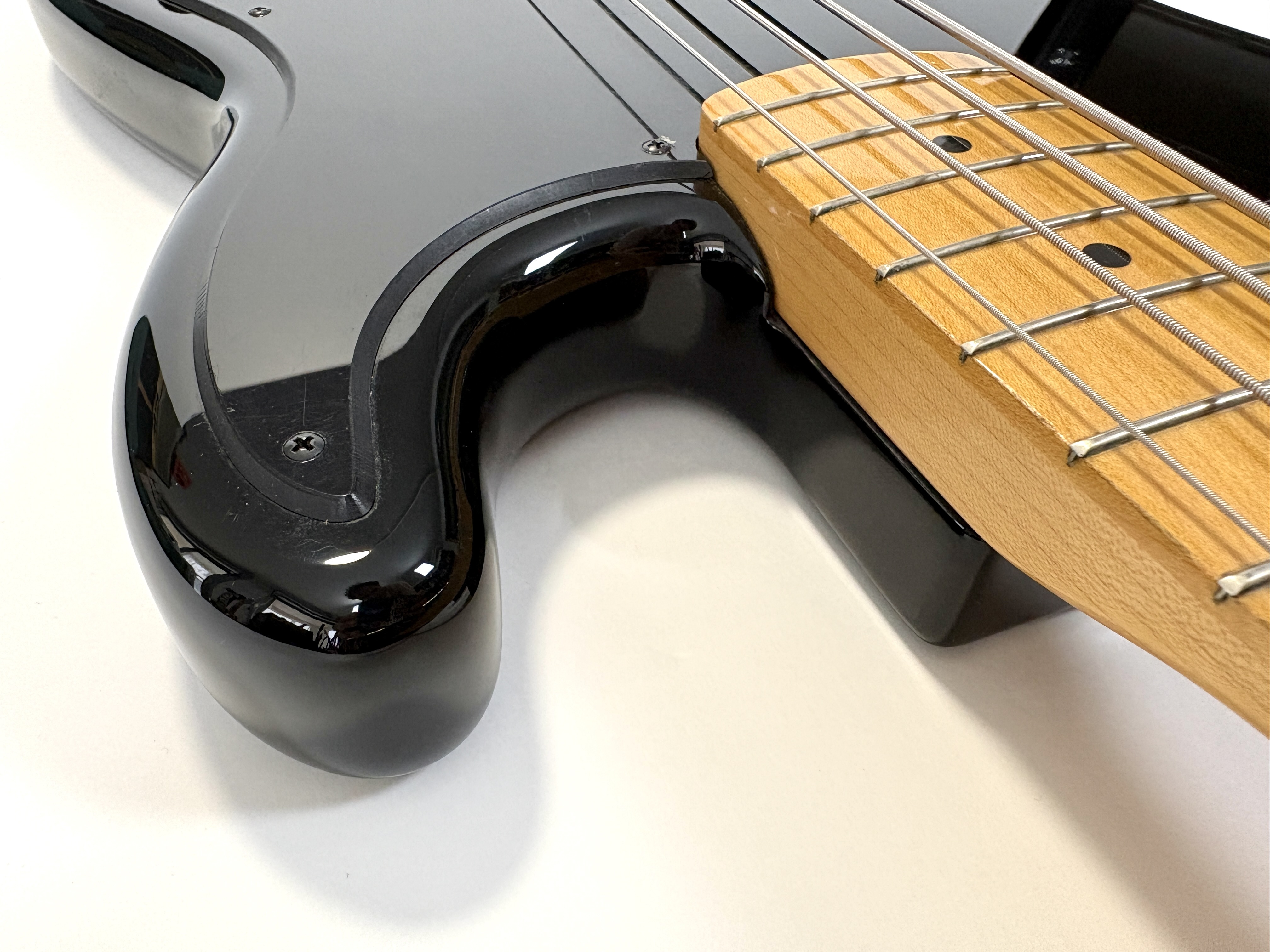 Fender Roger Waters Precision Bass (17669)