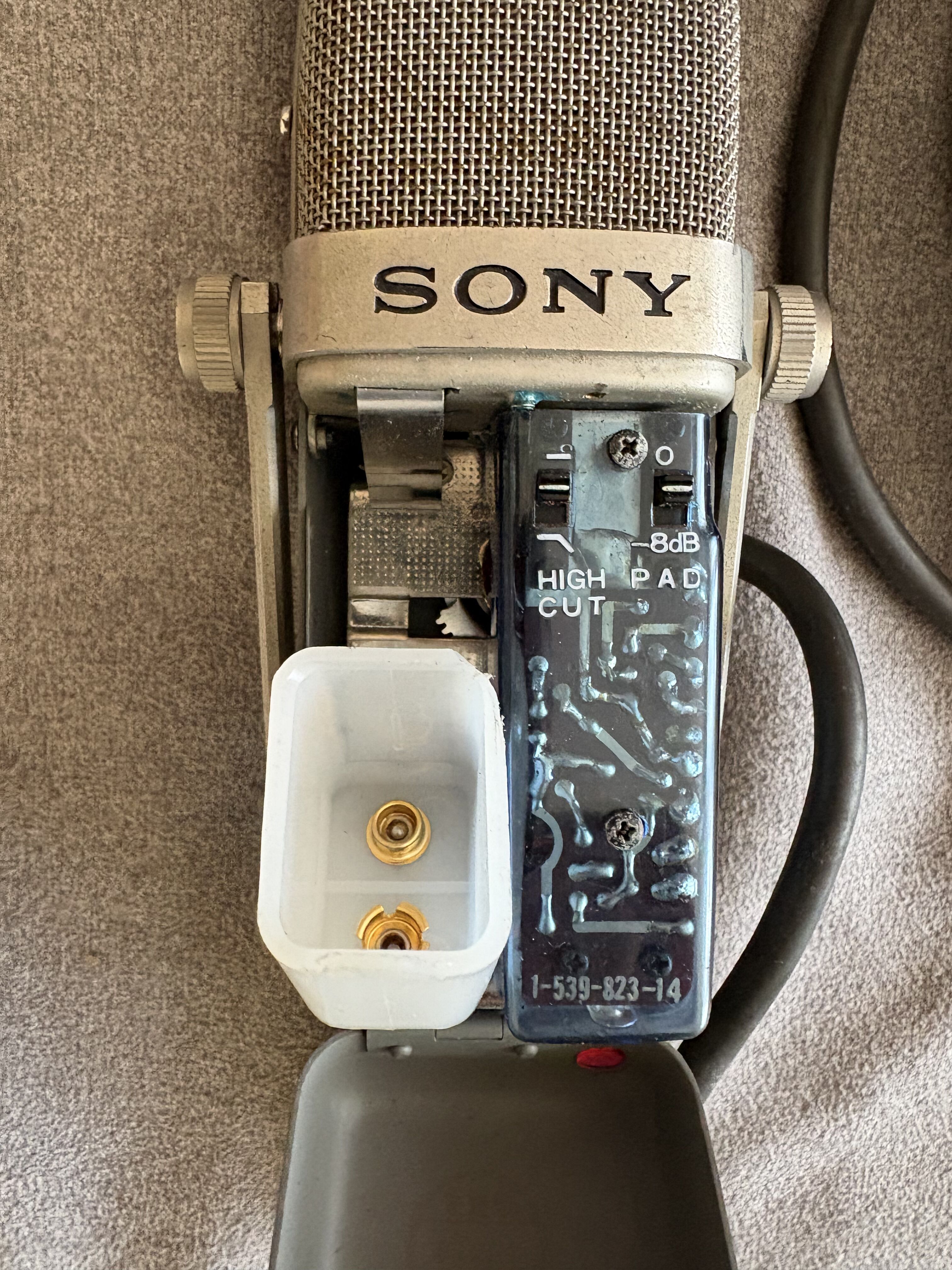 Sony C-38B (86875)