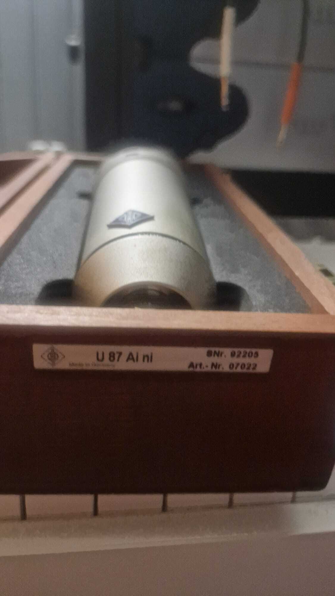 VEND NEUMAN U87 AI 