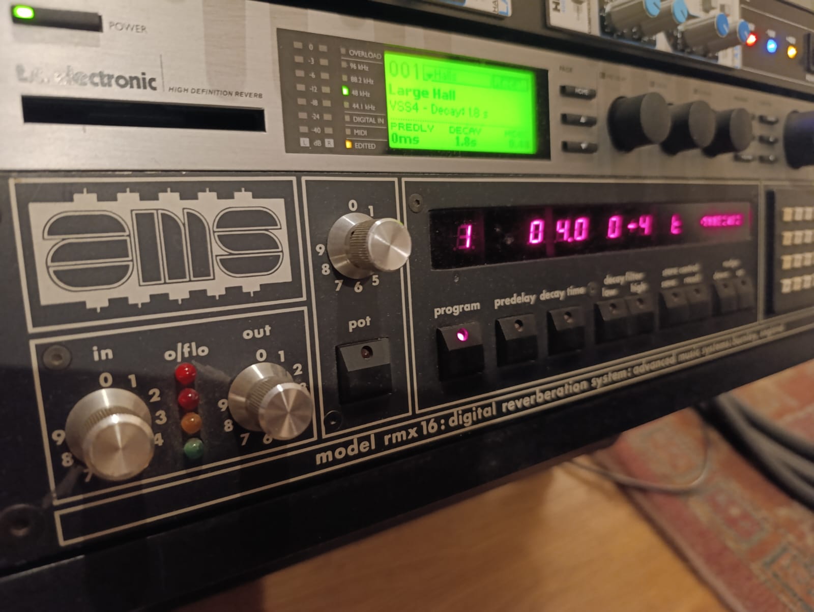 AMS-Neve RMX 16 (56585)