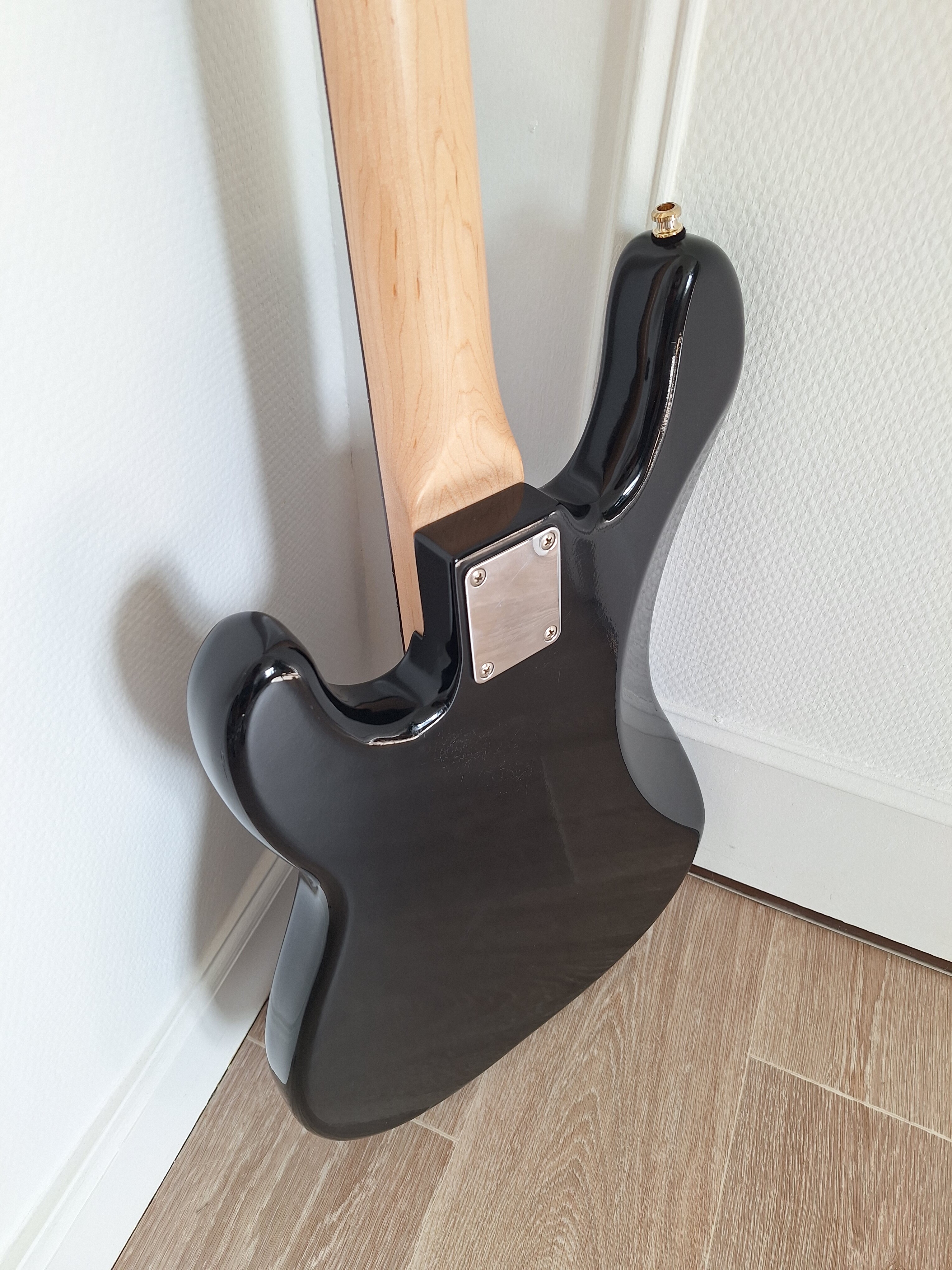 Fender Highway One Precision Bass (2006-2011) (6)
