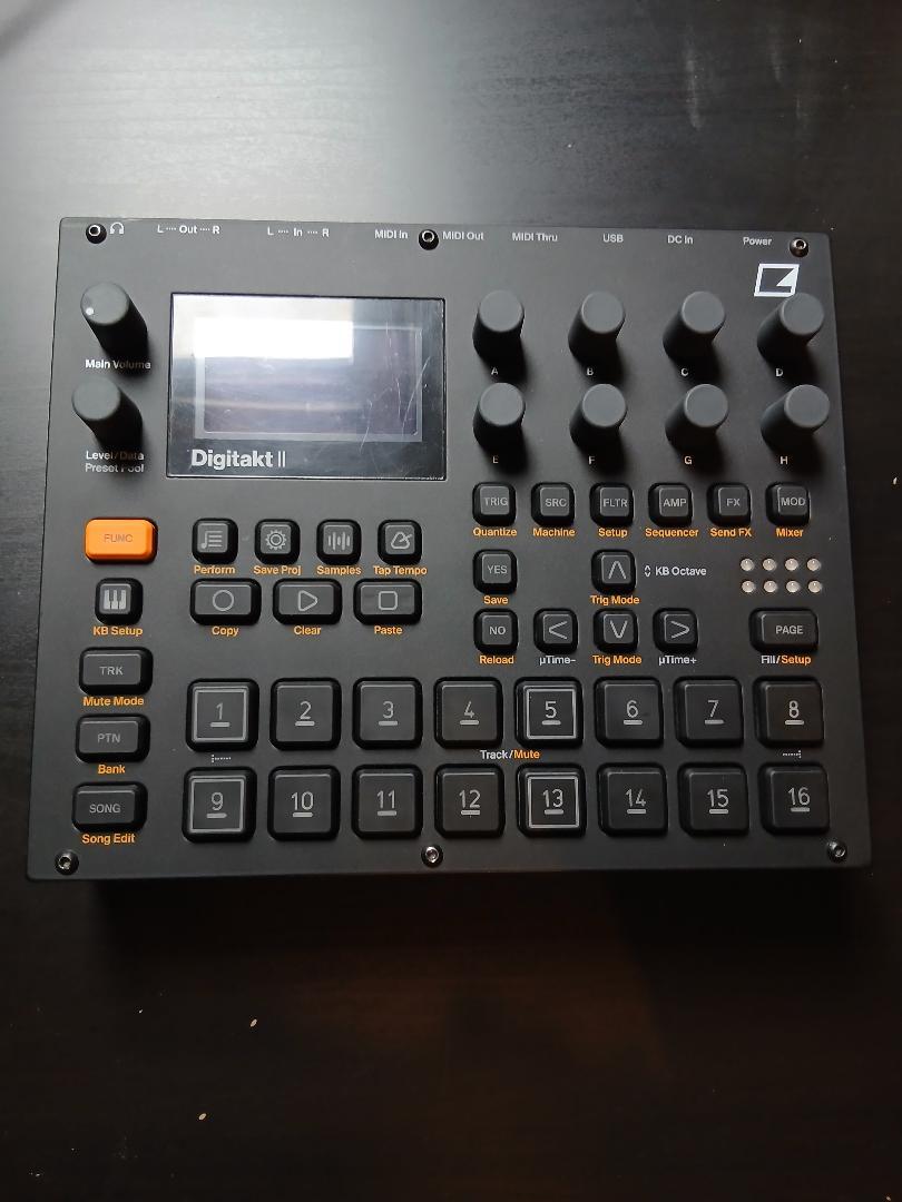 Digitakt 2 prix négociable
