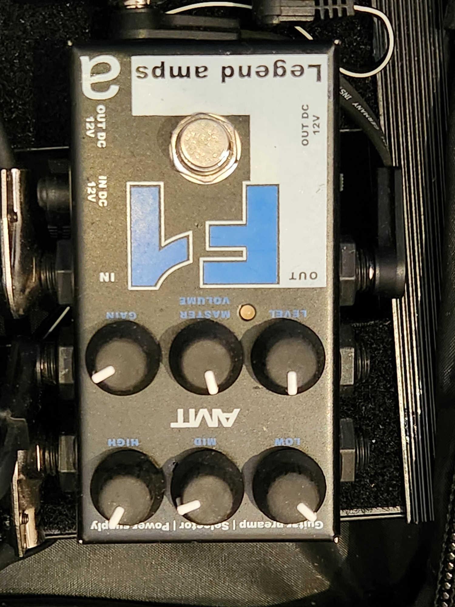 AMT F1