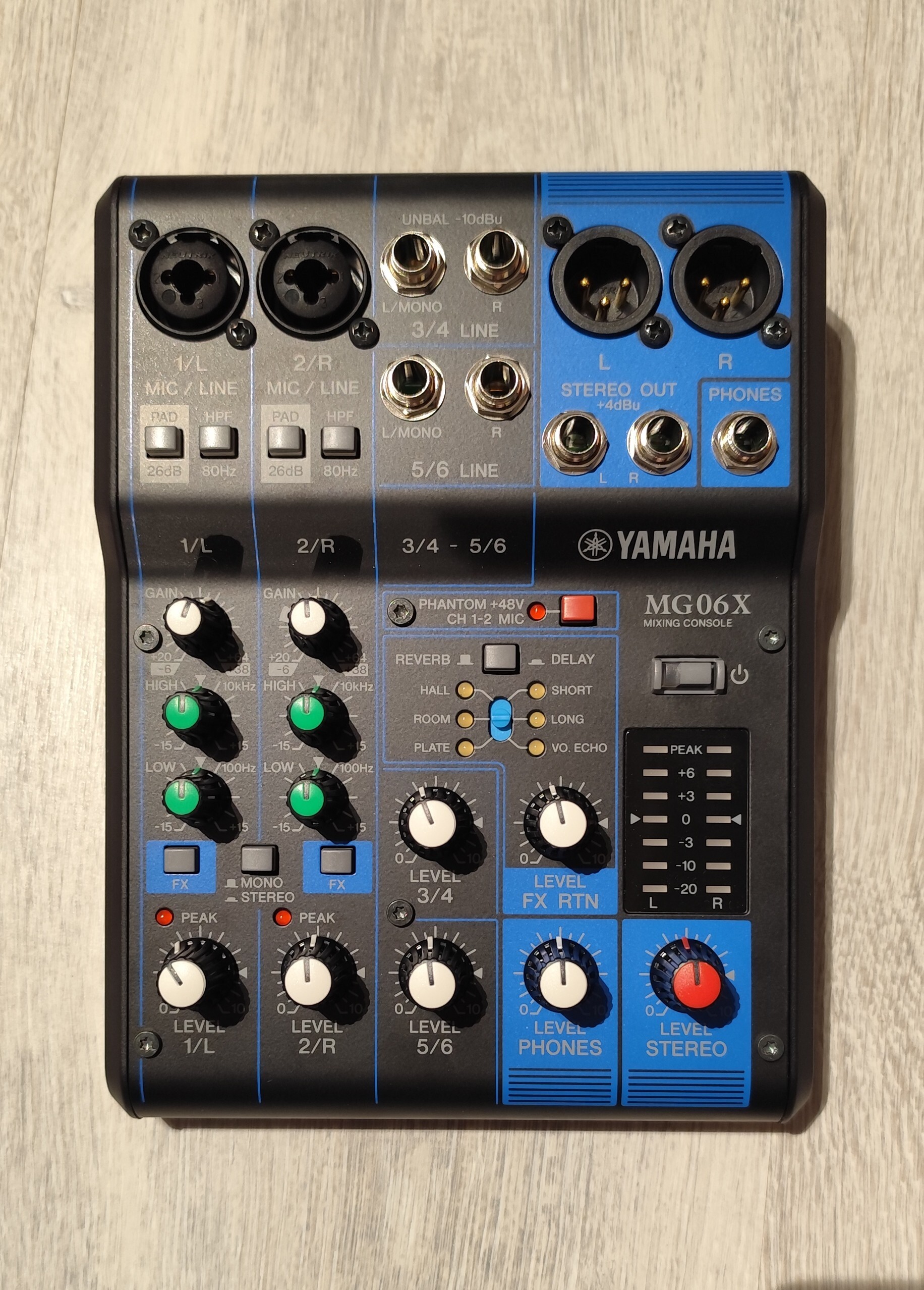 Vds table de mix Yamaha MG06X