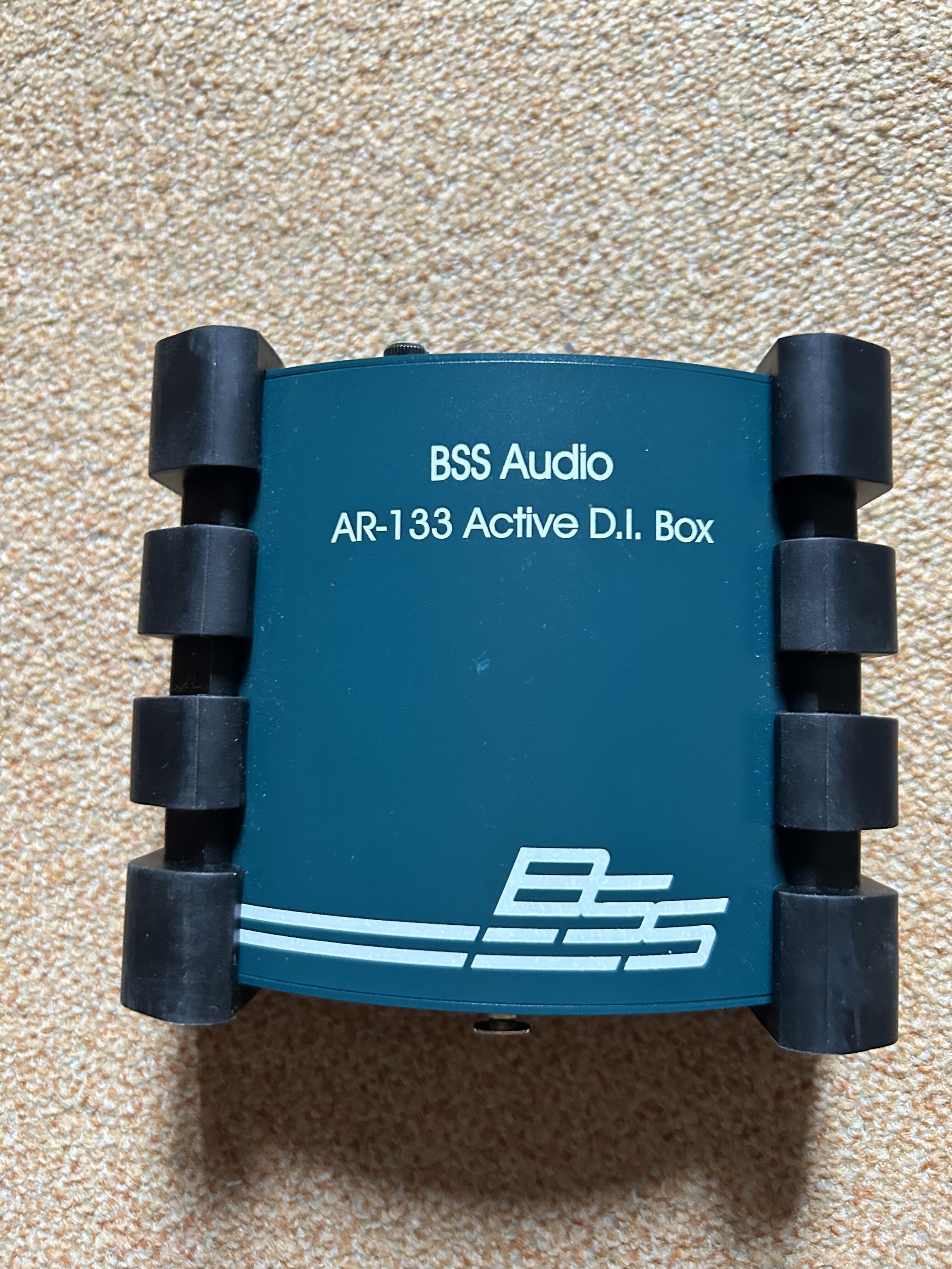 LOT DE 2 Boitiers DI Box BSS AR133