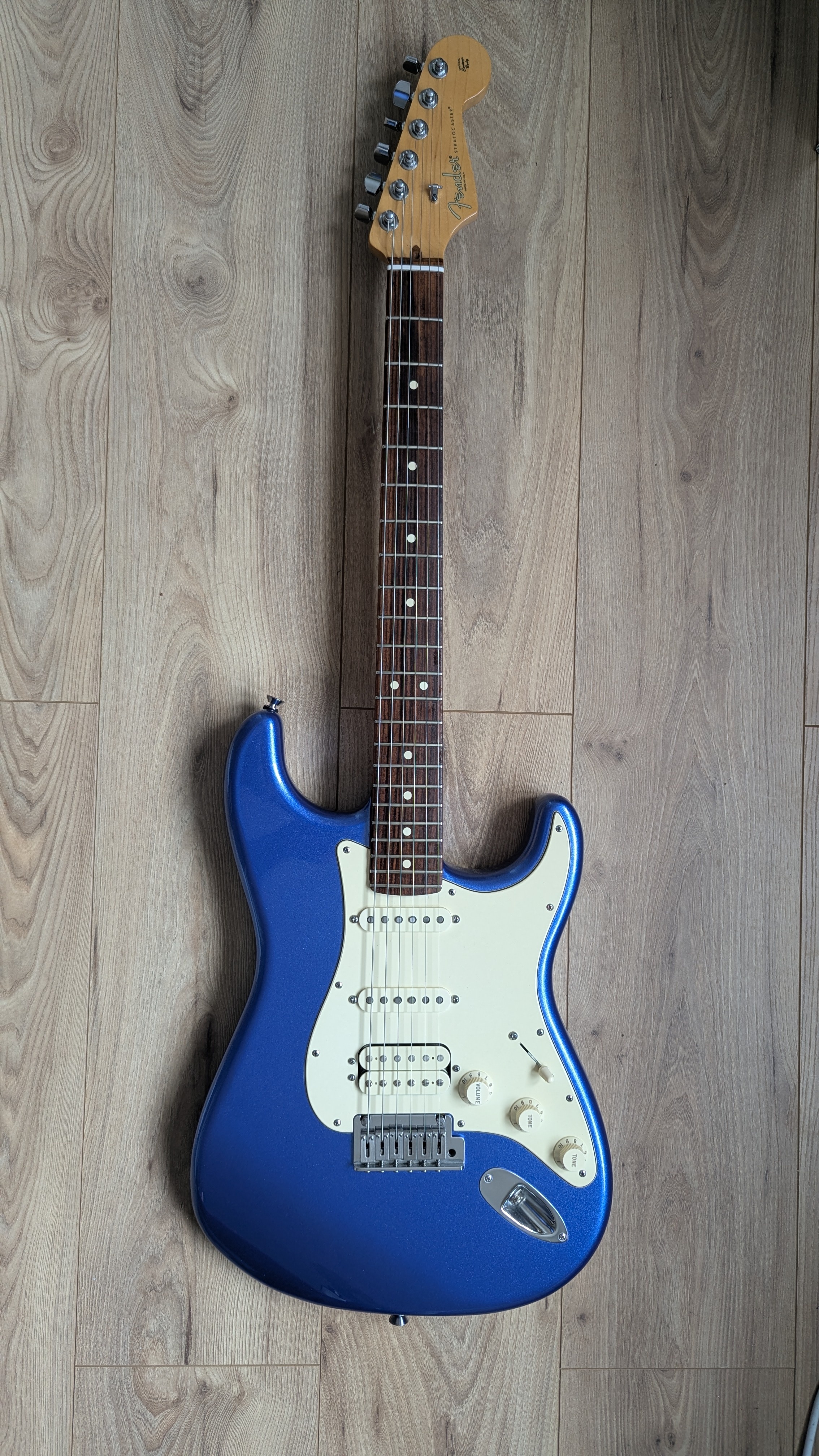 American Standard Stratocaster HSS de 2014 Ocean Blue Metallic