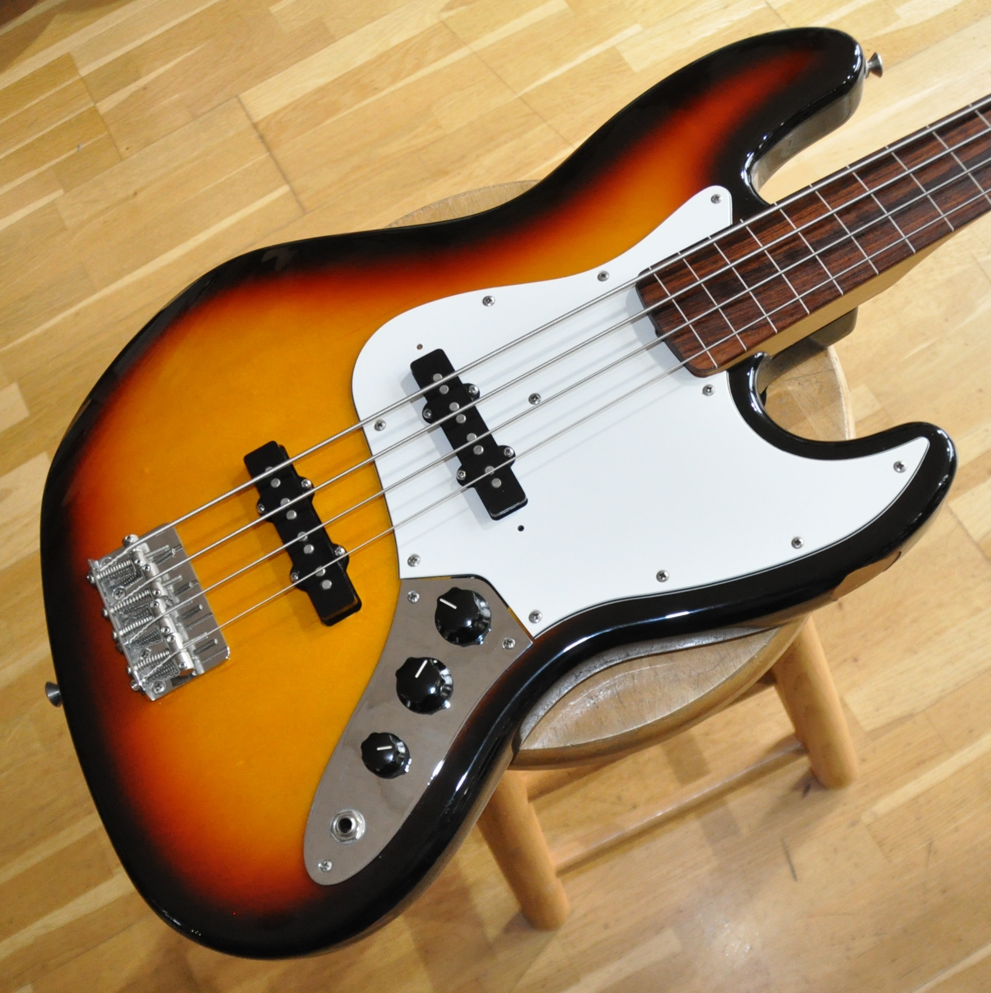 Fender Jazz Bass Standard Fretless BSB (2002)