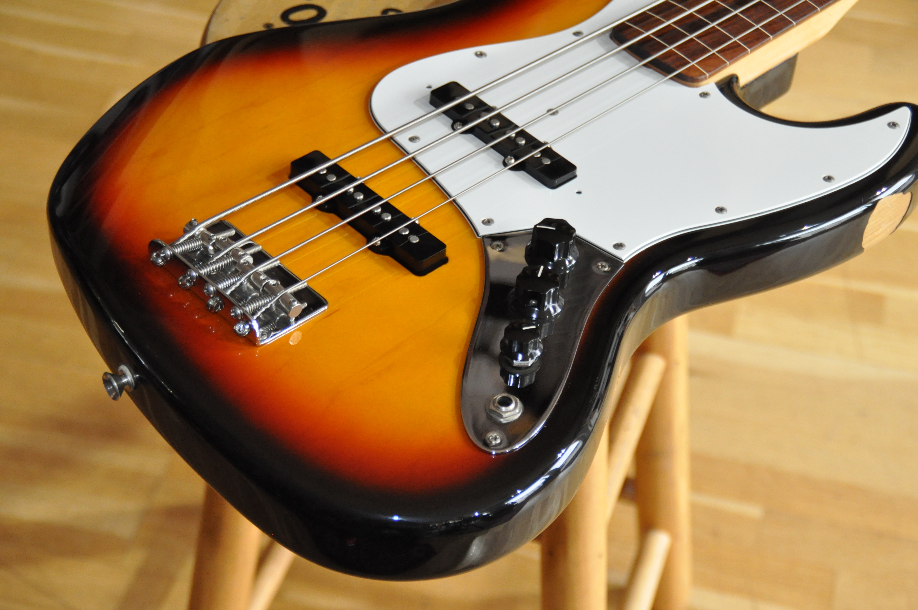 Fender Standard Jazz Bass Fretless (1990-2005) (33585)
