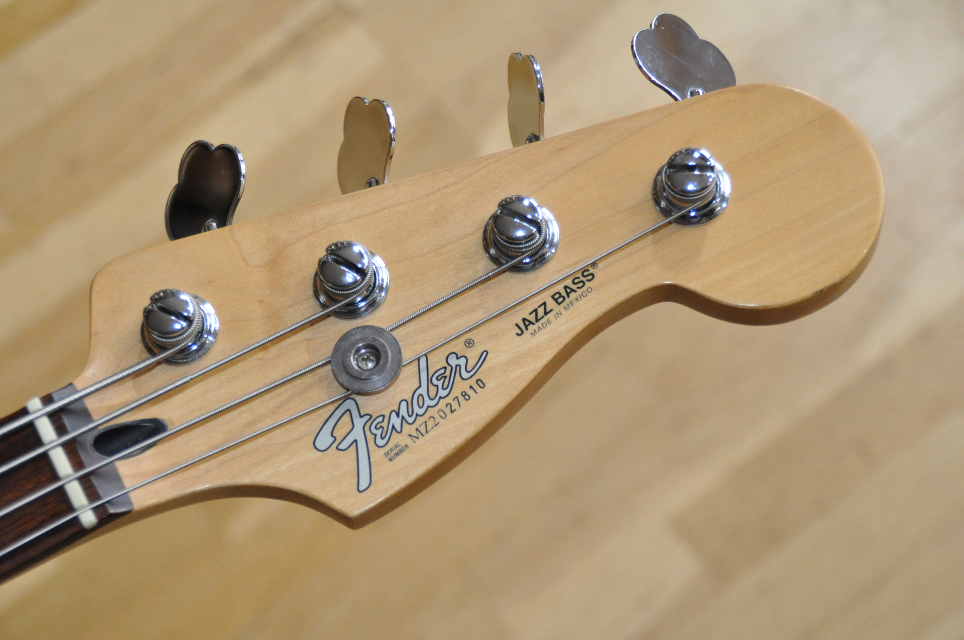 Fender Standard Jazz Bass Fretless (1990-2005) (26939)