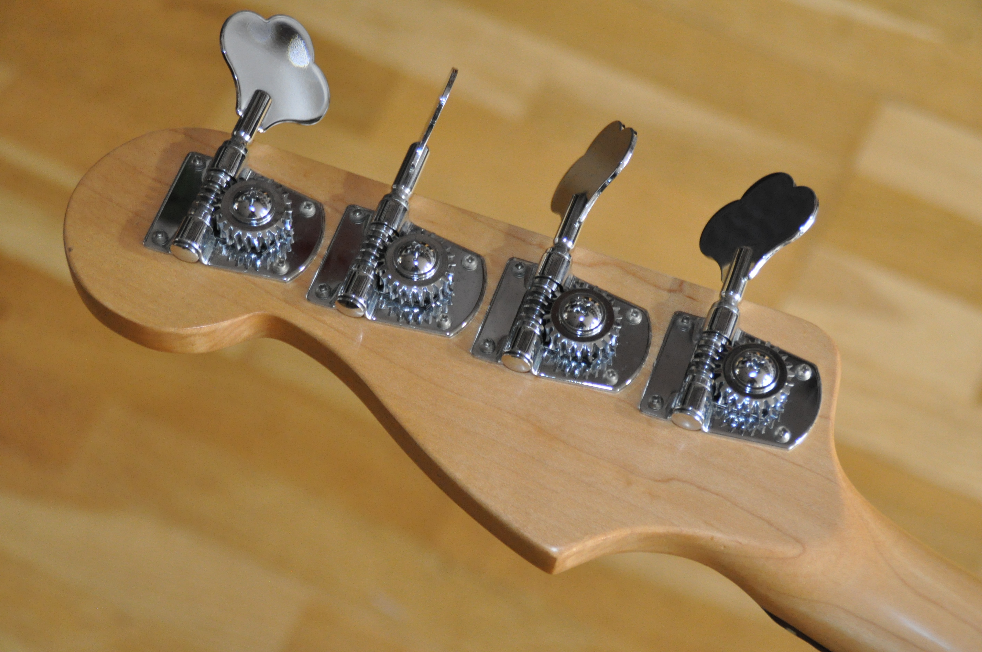 Fender Standard Jazz Bass Fretless (1990-2005) (63347)