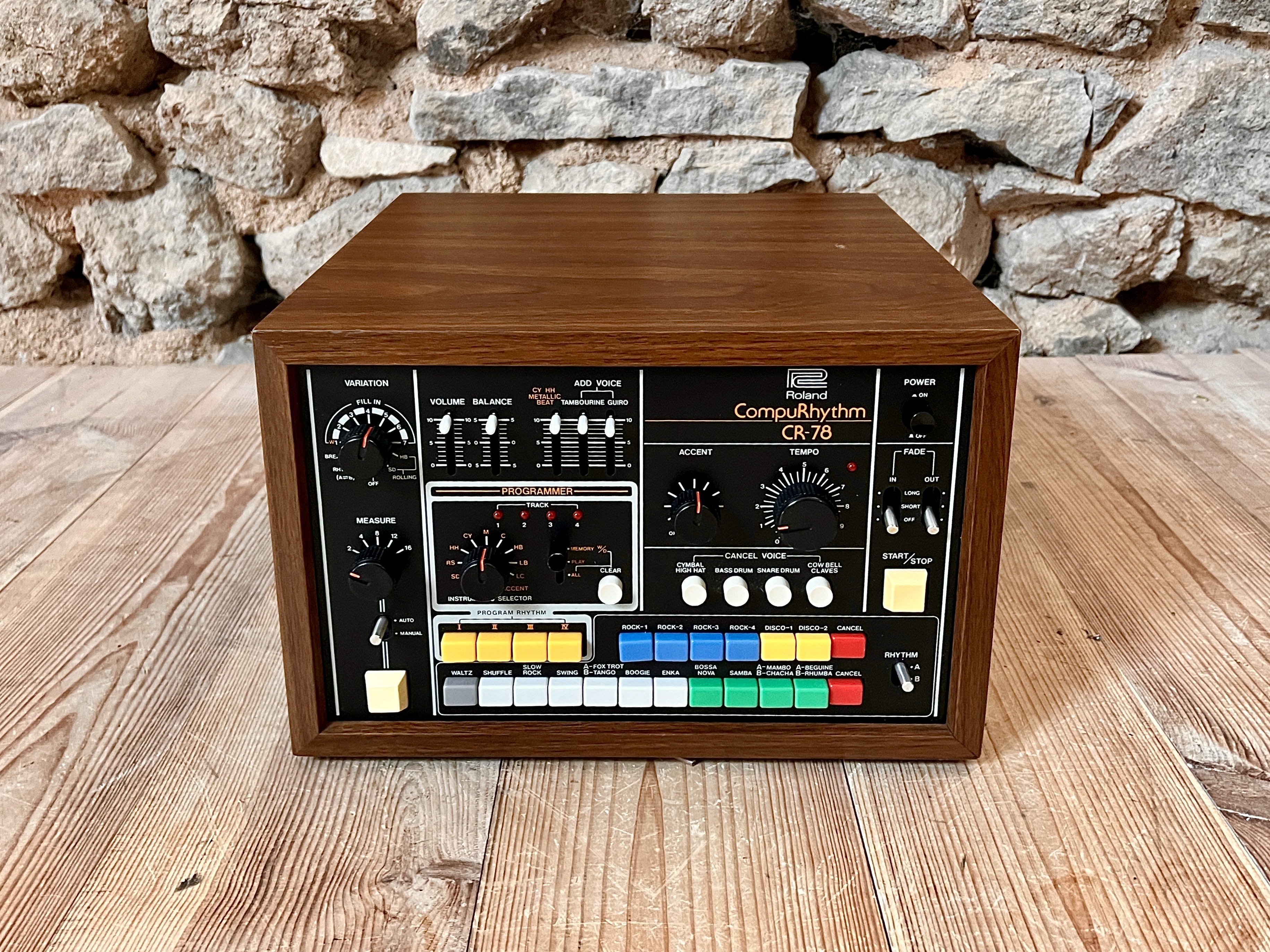 Roland CR-78 avec MIDI
