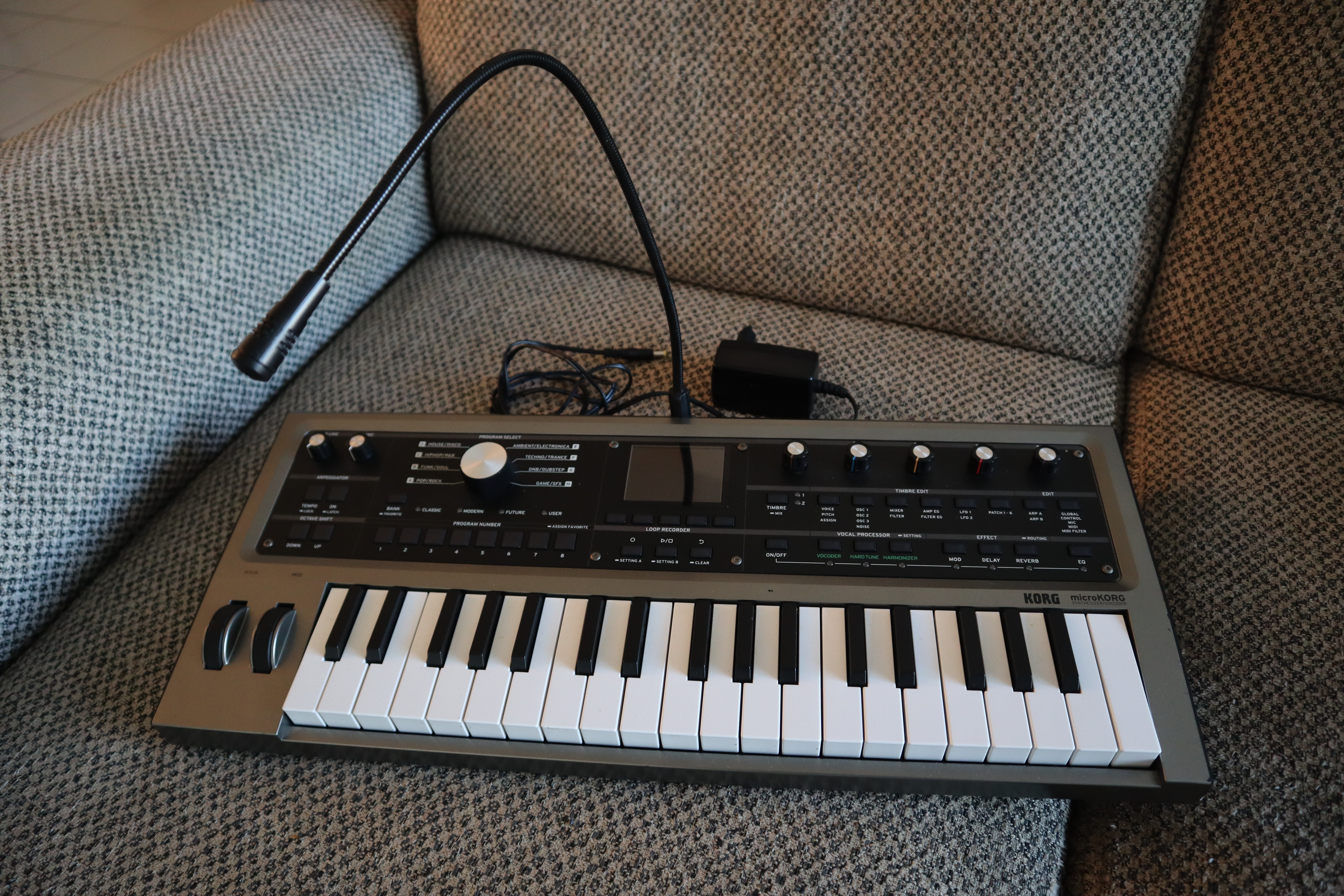 Vends Korg MicroKorg 2