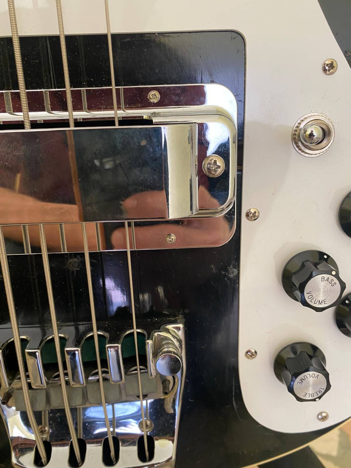 Rickenbacker 9