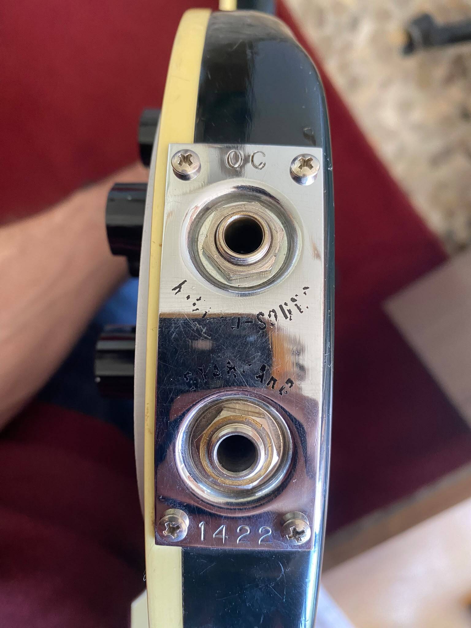 Rickenbacker 13