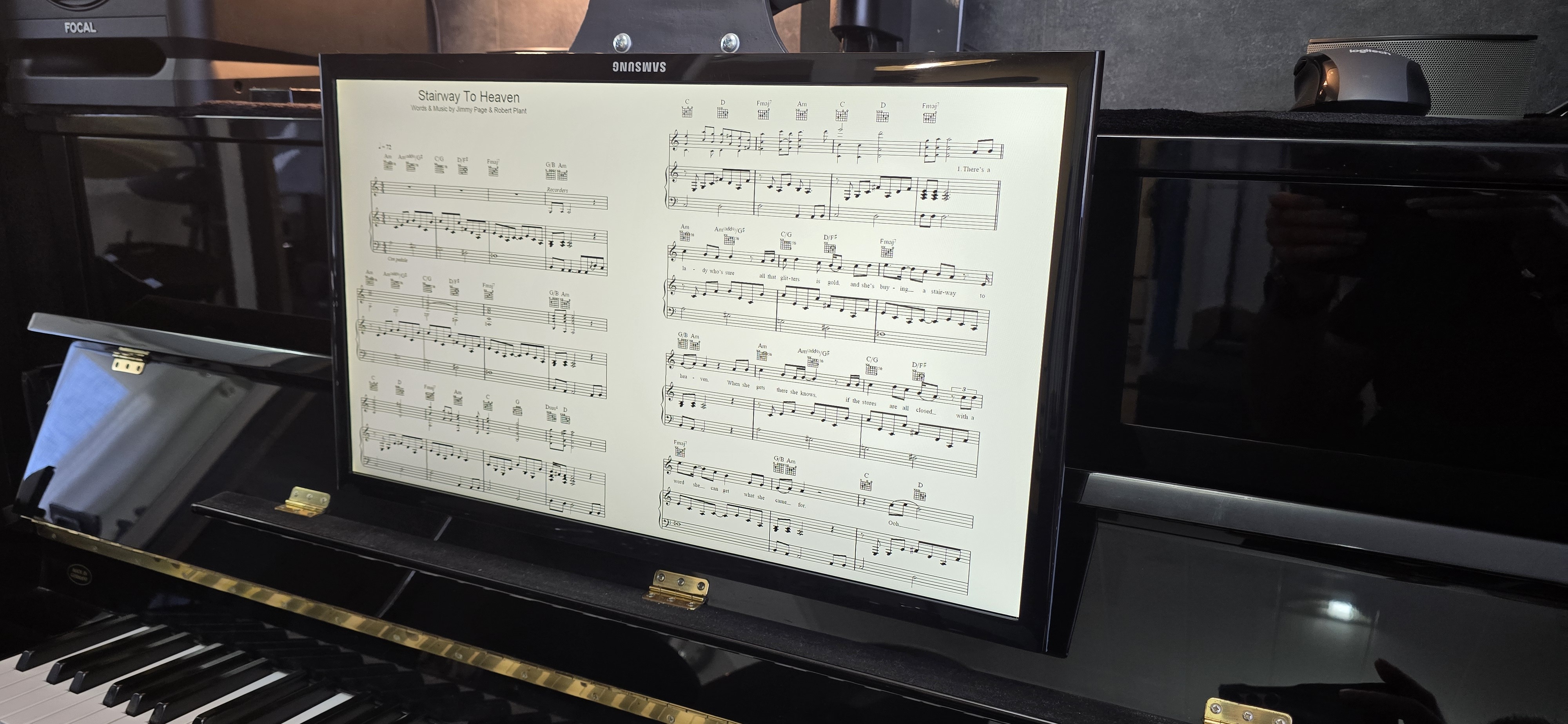Piano 9