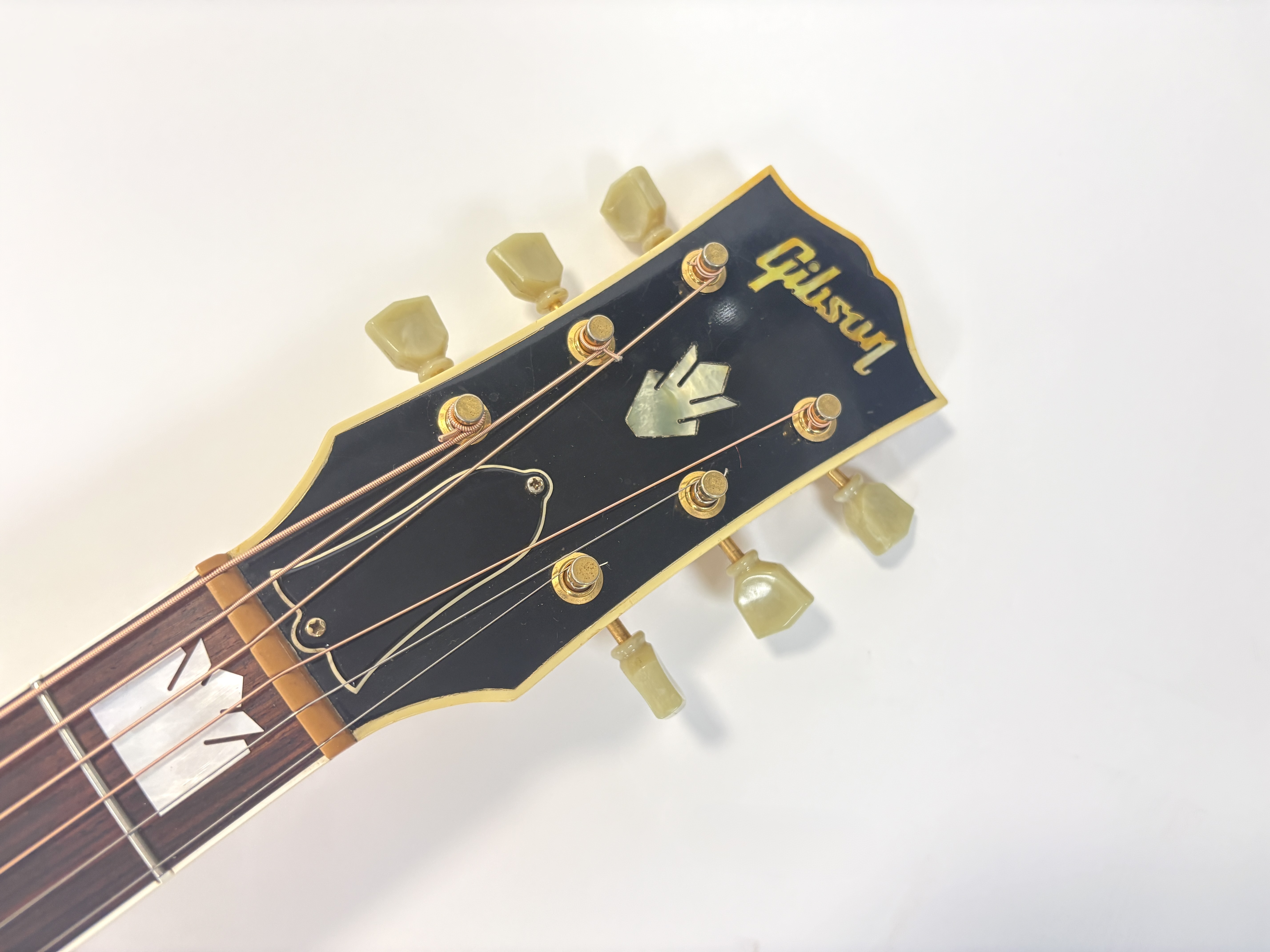 Gibson L-200 Emmylou Harris (38065)
