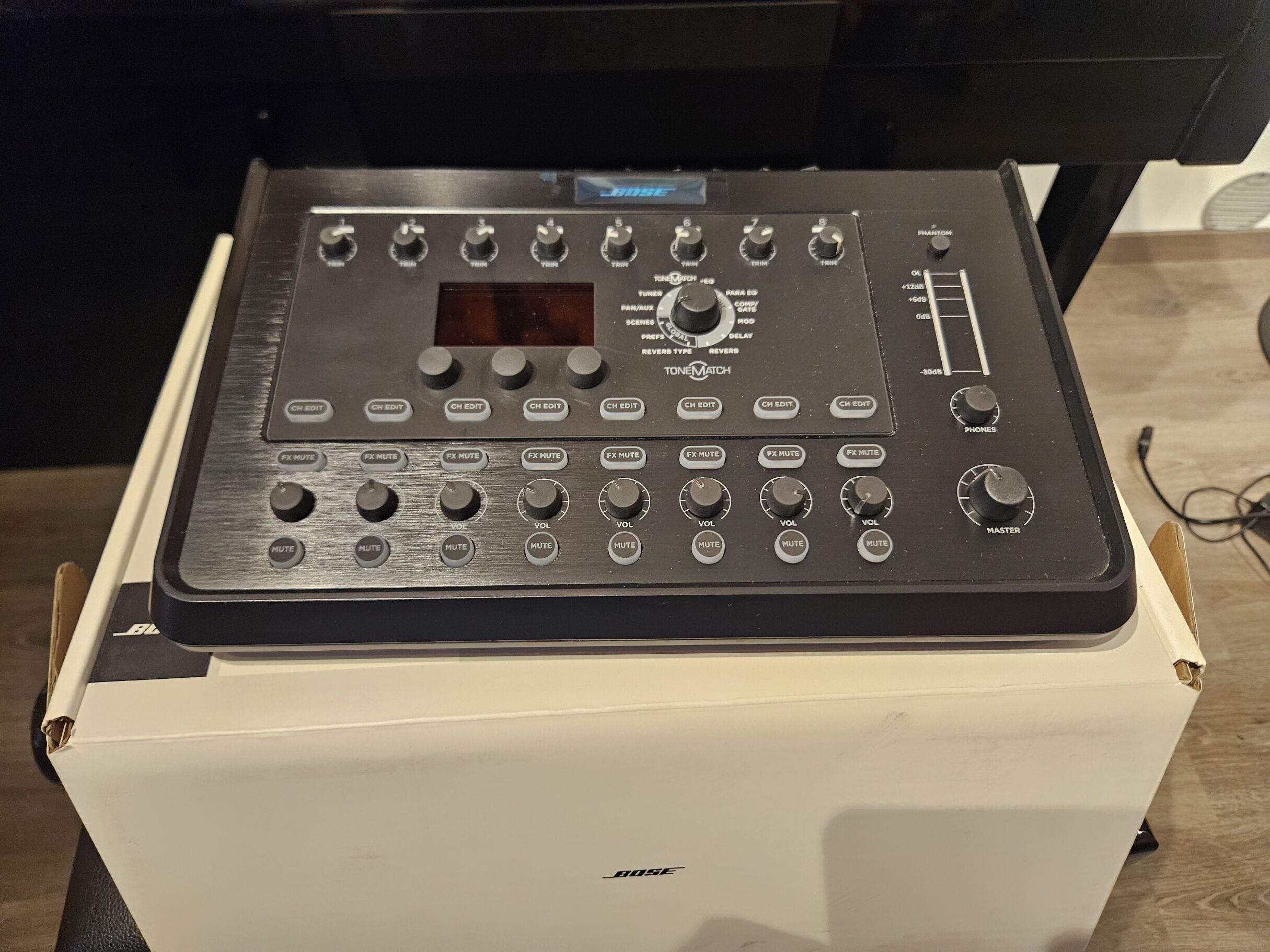 BOSE T8-S