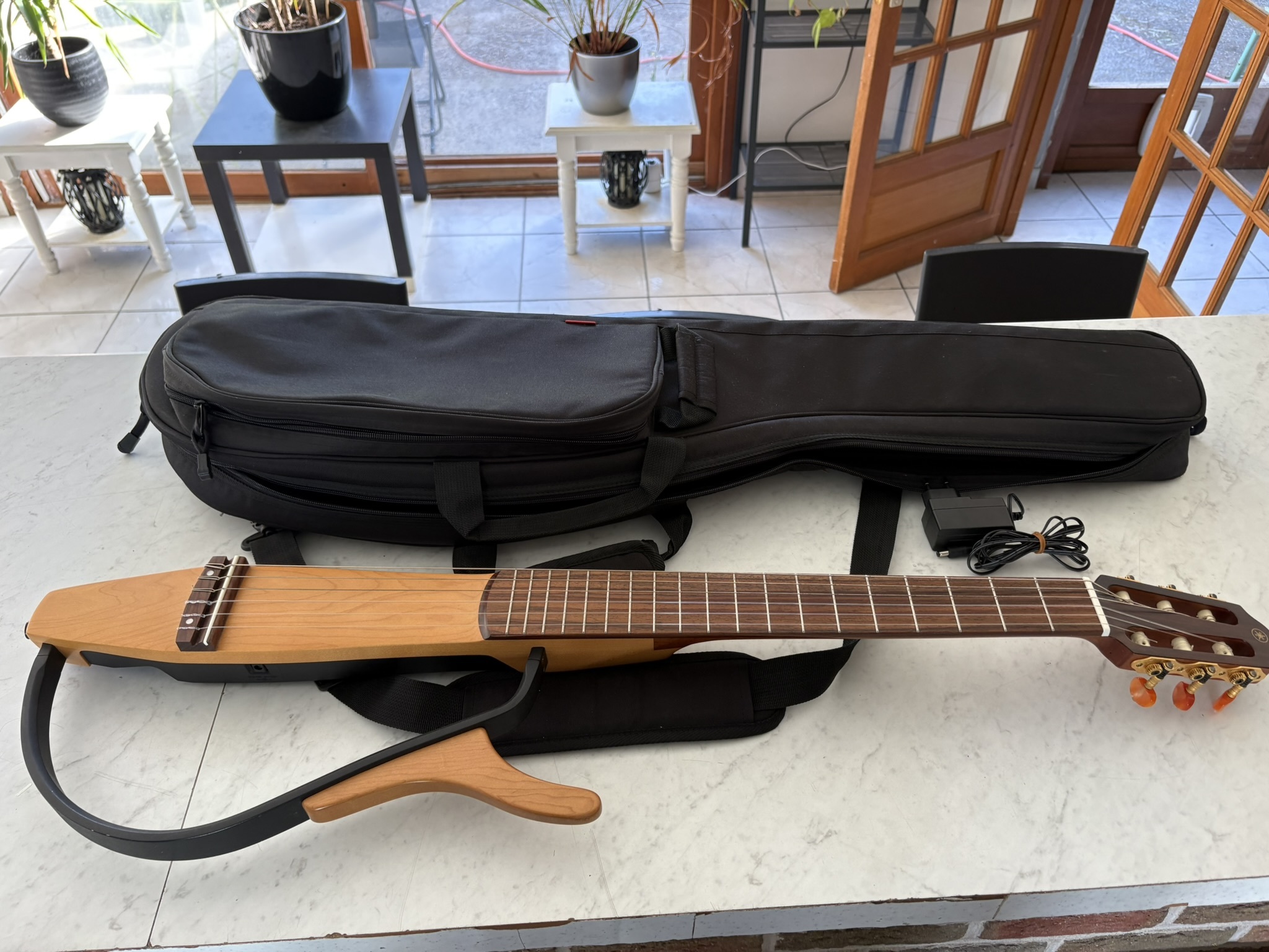 yamaha silent SLG100N