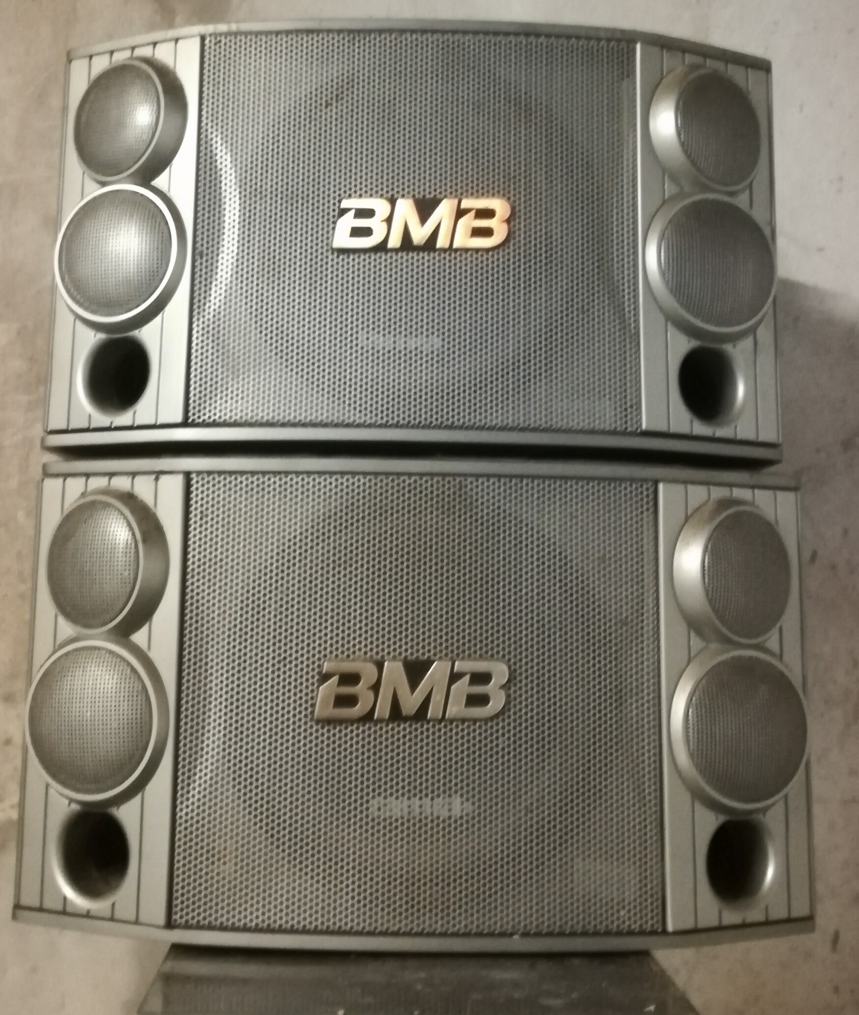 EnceintesBMB261002A2