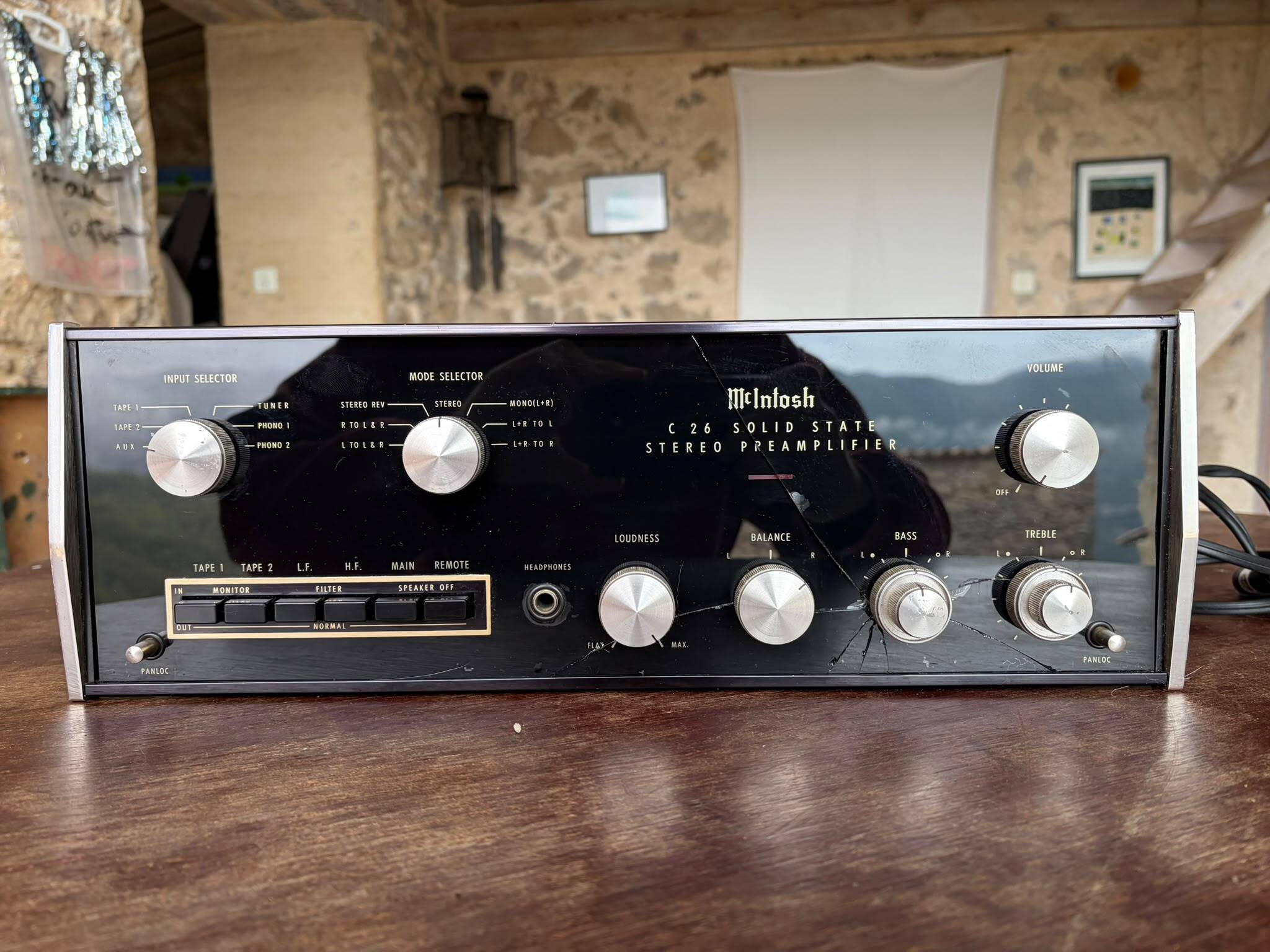 McIntosh C26 préampli stéréo (1970), révisé et mesuré, dans les specs d'origine